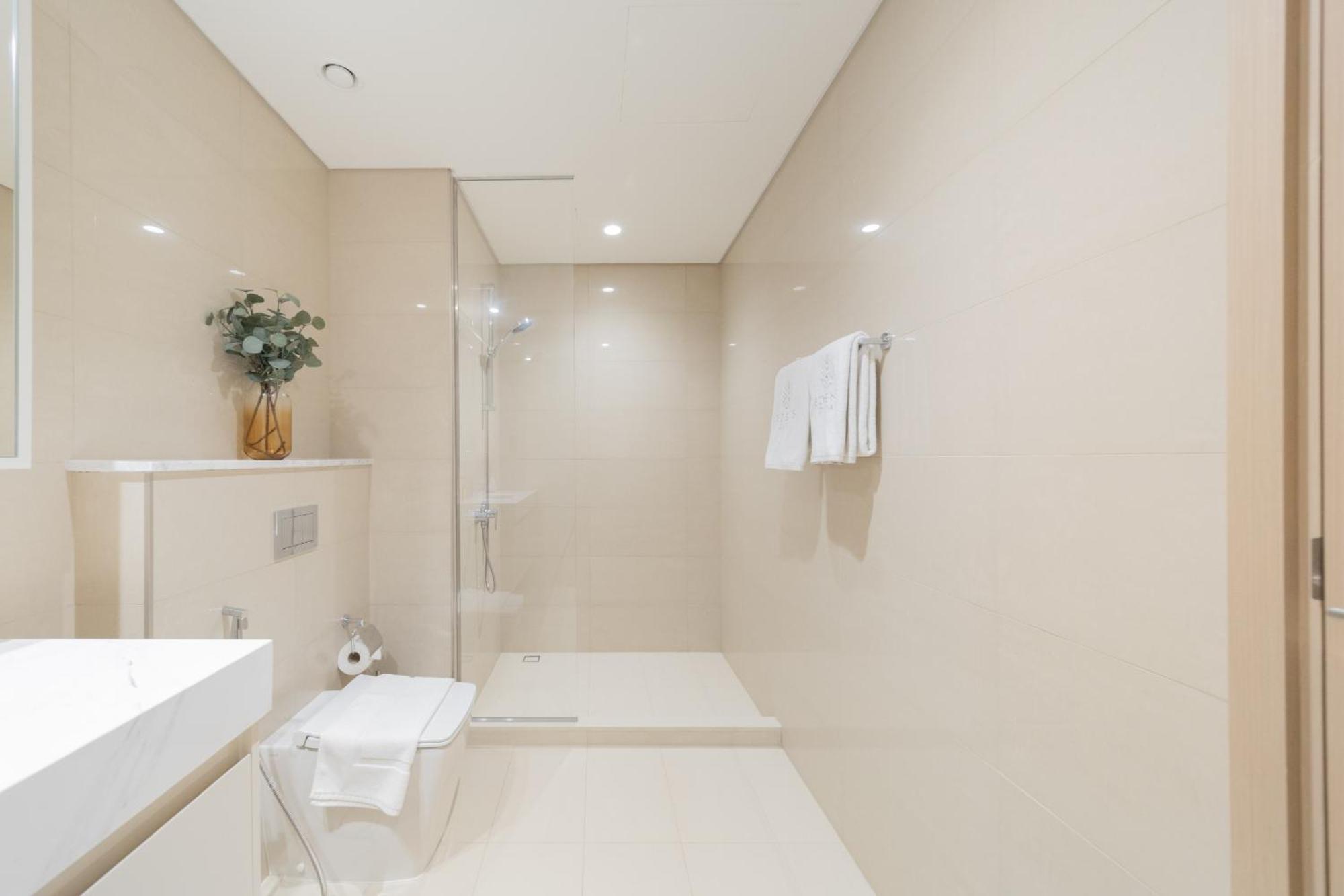Eden's Homes & - Burj Royale Appartamento Dubai