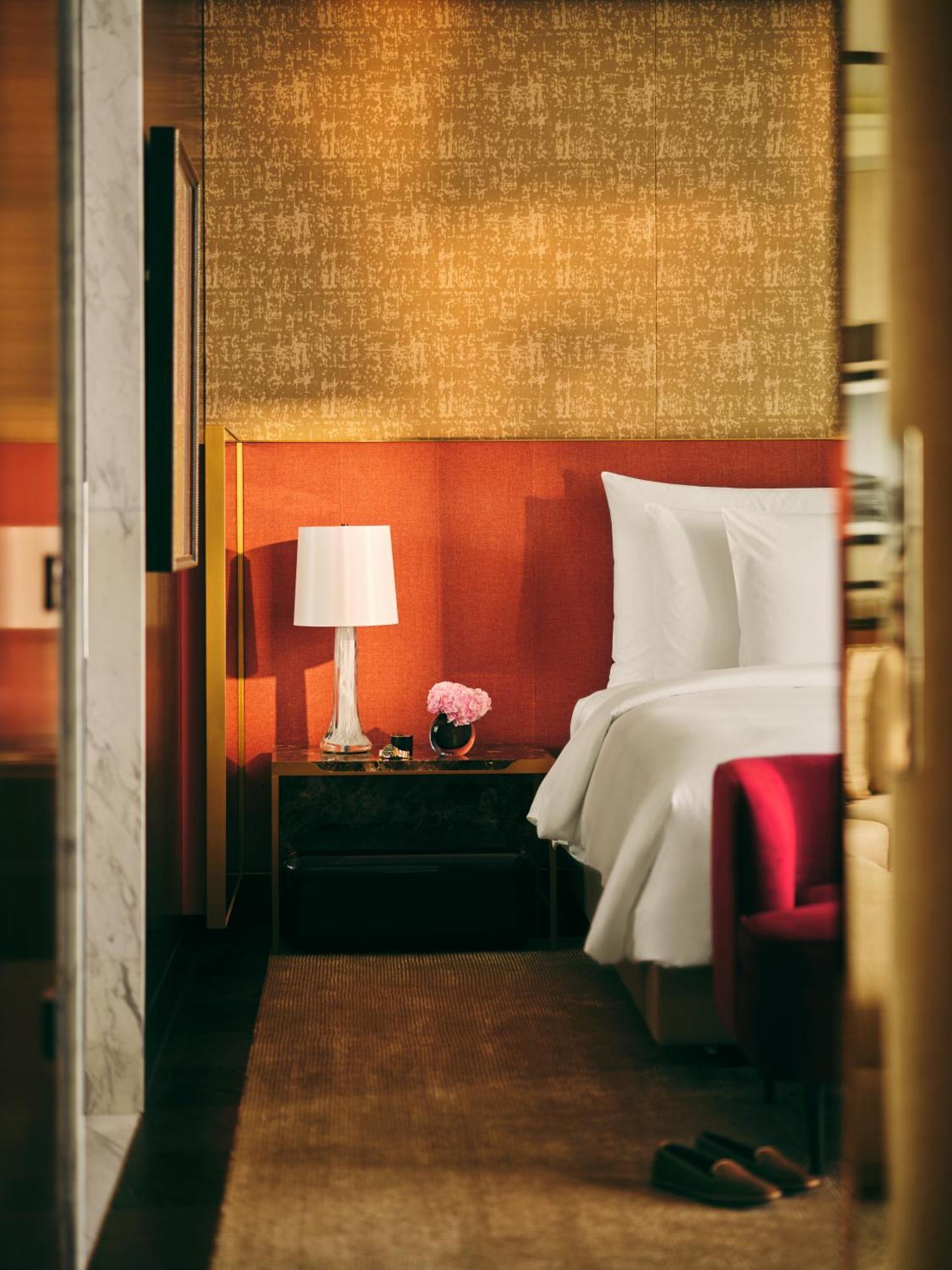 The Lana - Dorchester Collection 5*