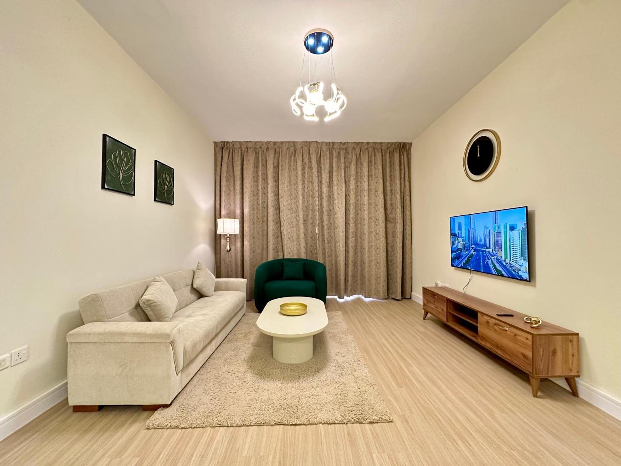 Jvc Emirates Garden Quickstay Homes 32 Dubai