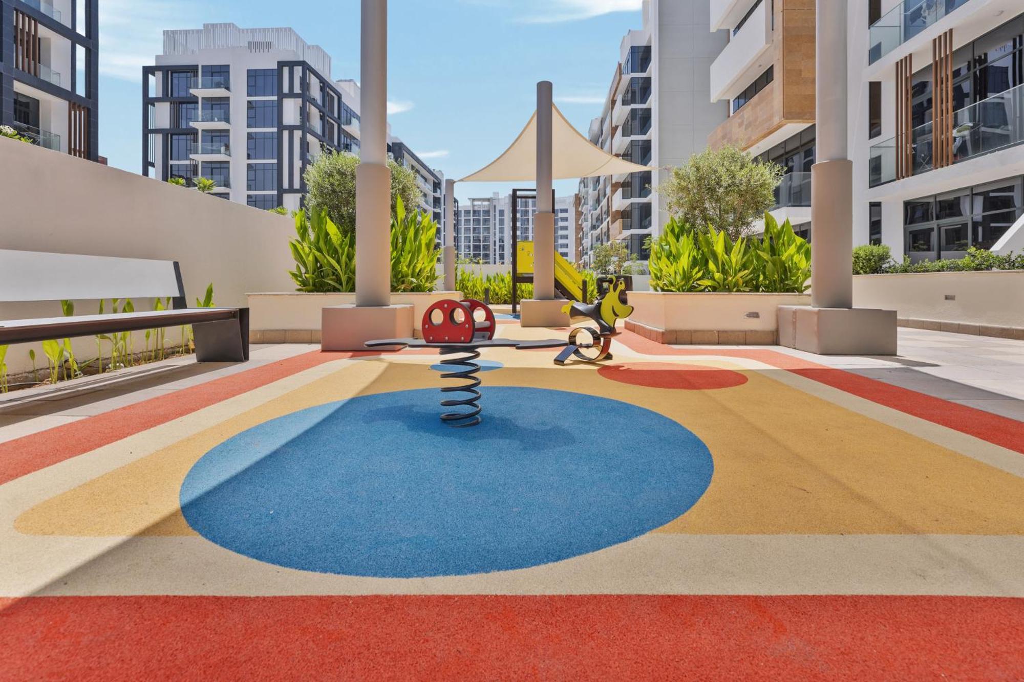 Waves - Azizi Riviera Building 25 Cozy With Balcony Apartamento Dubai
