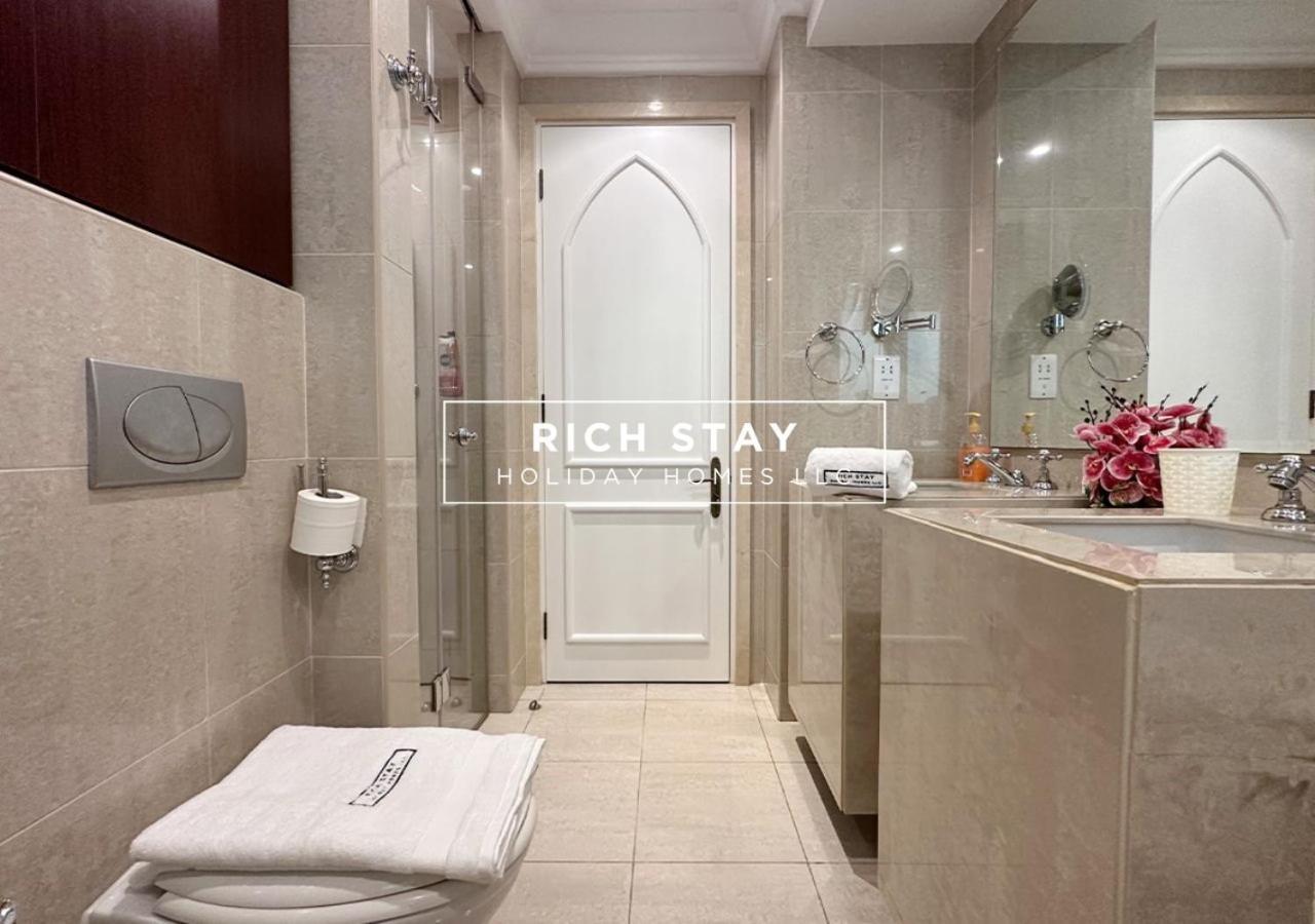Upgraded 1br In Downtown With Burj Khalifa View * Dubái