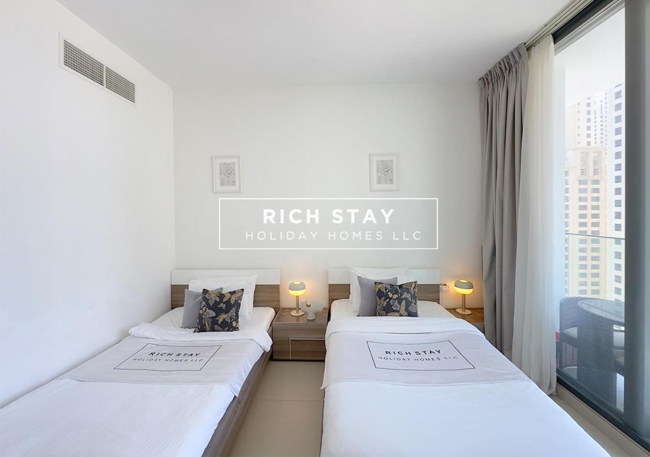 Alluring 2br At Liv Residences In Marina By Rich Appartement Dubaï