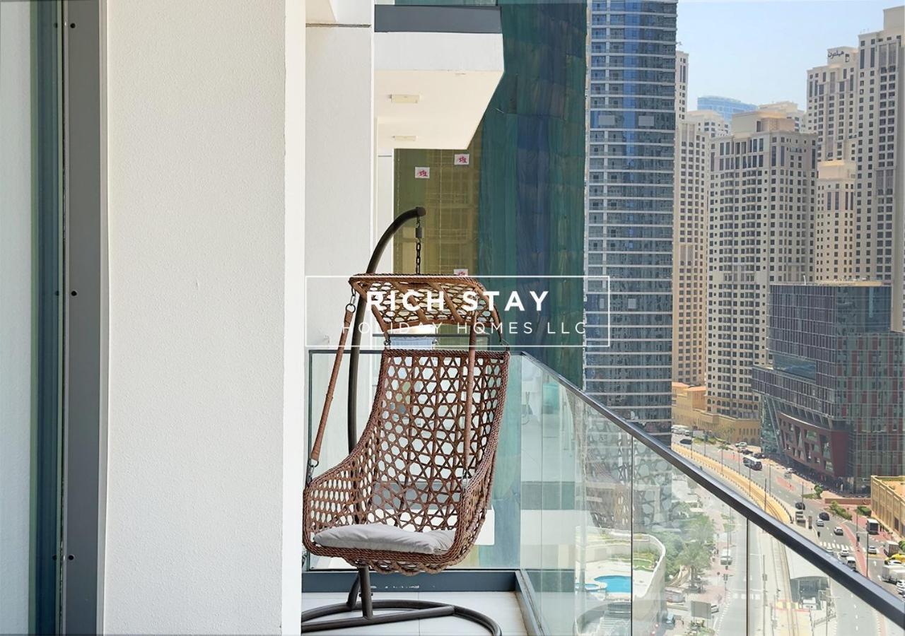 Appartement Alluring 2br At Liv Residences In Marina By Rich Dubaï