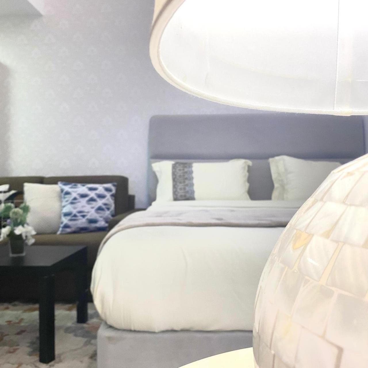 Marina And Sea View At 10mn From Jbr & Metro Deluxe For 4ppl Late Check-in & Late Check-out *