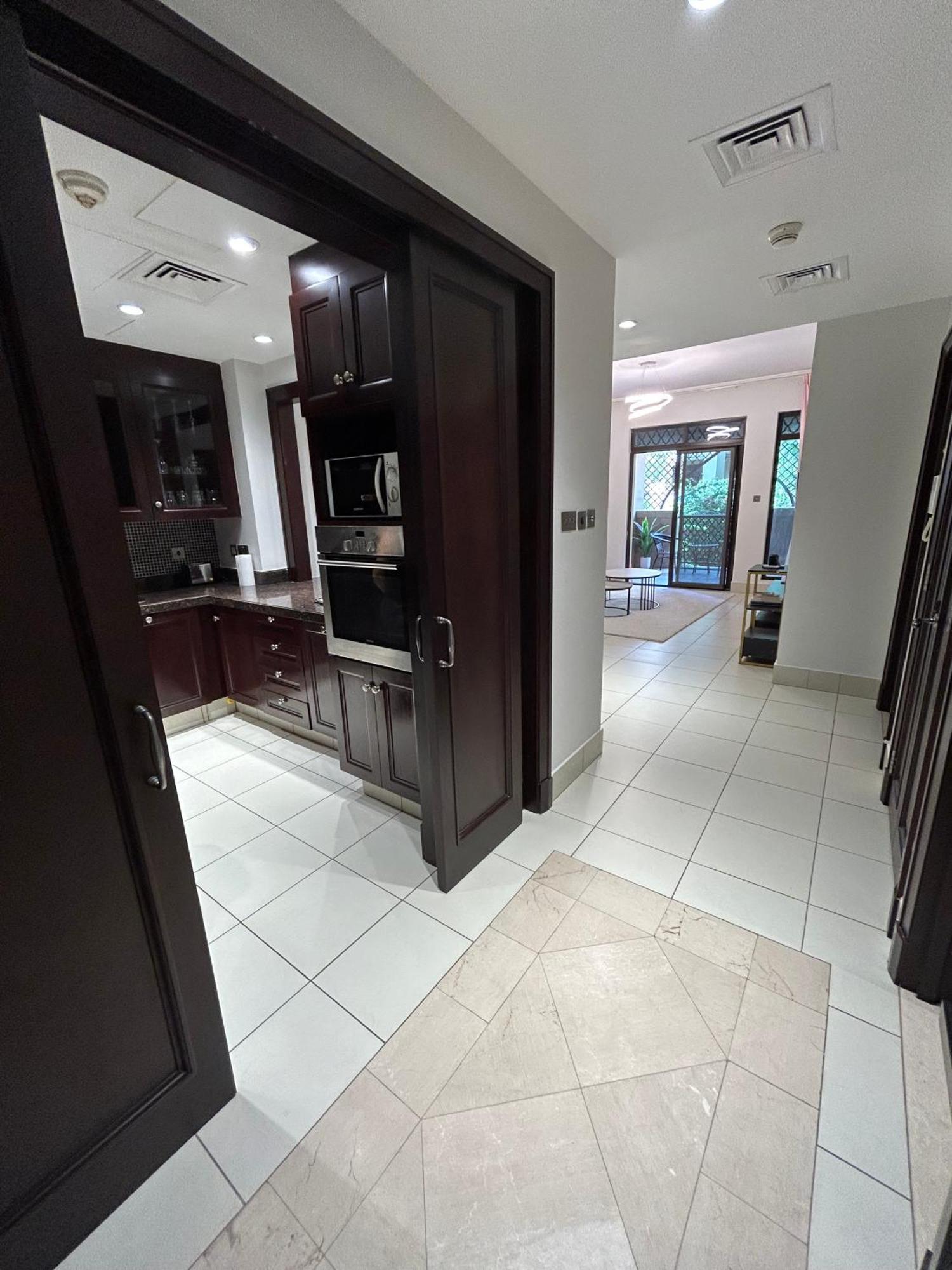 Serene Oasis In Downtown - Just 5 Min Walk To Burj & Mall! * Dubái