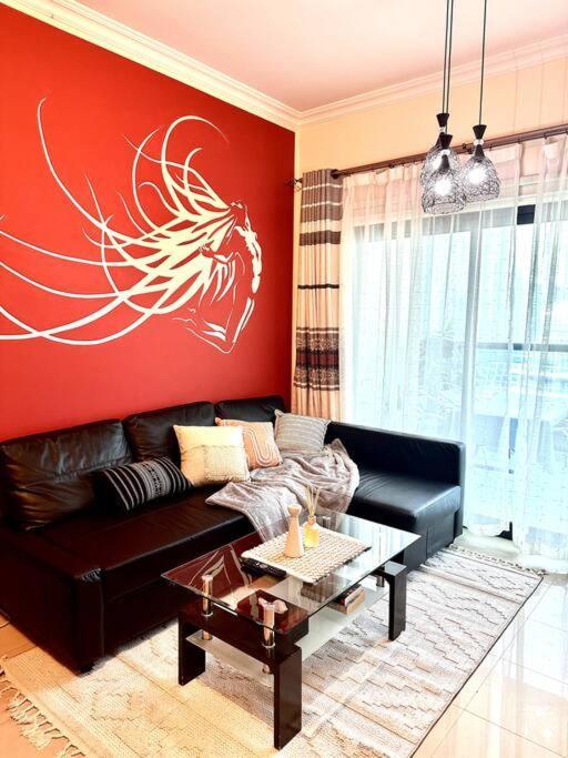 Apartment Luxury One Bedroom !
