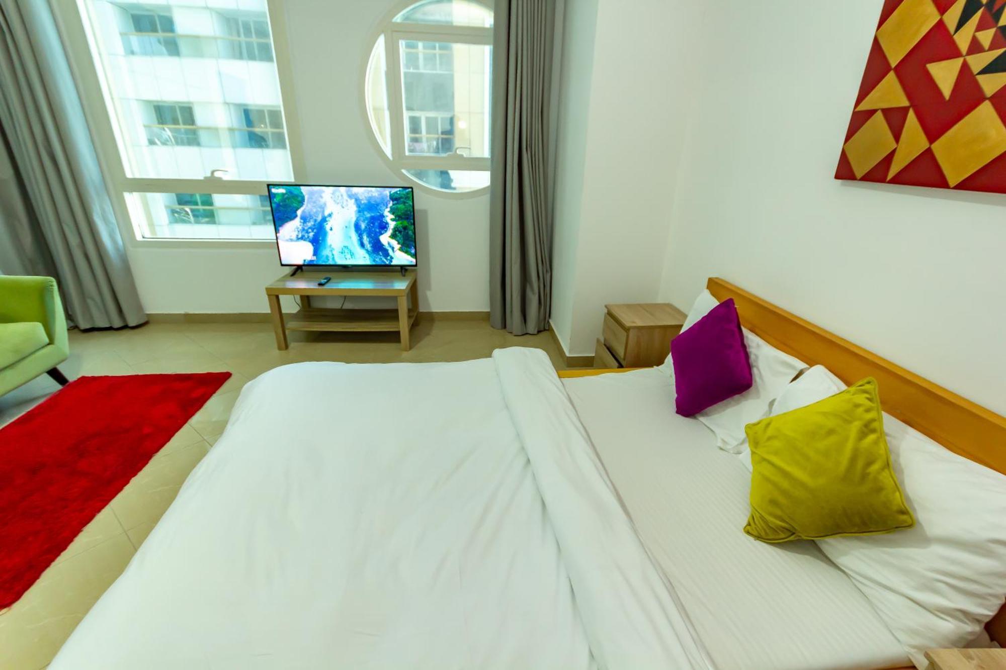 Spacious For Girls In Marina فتيات فقط Dubái