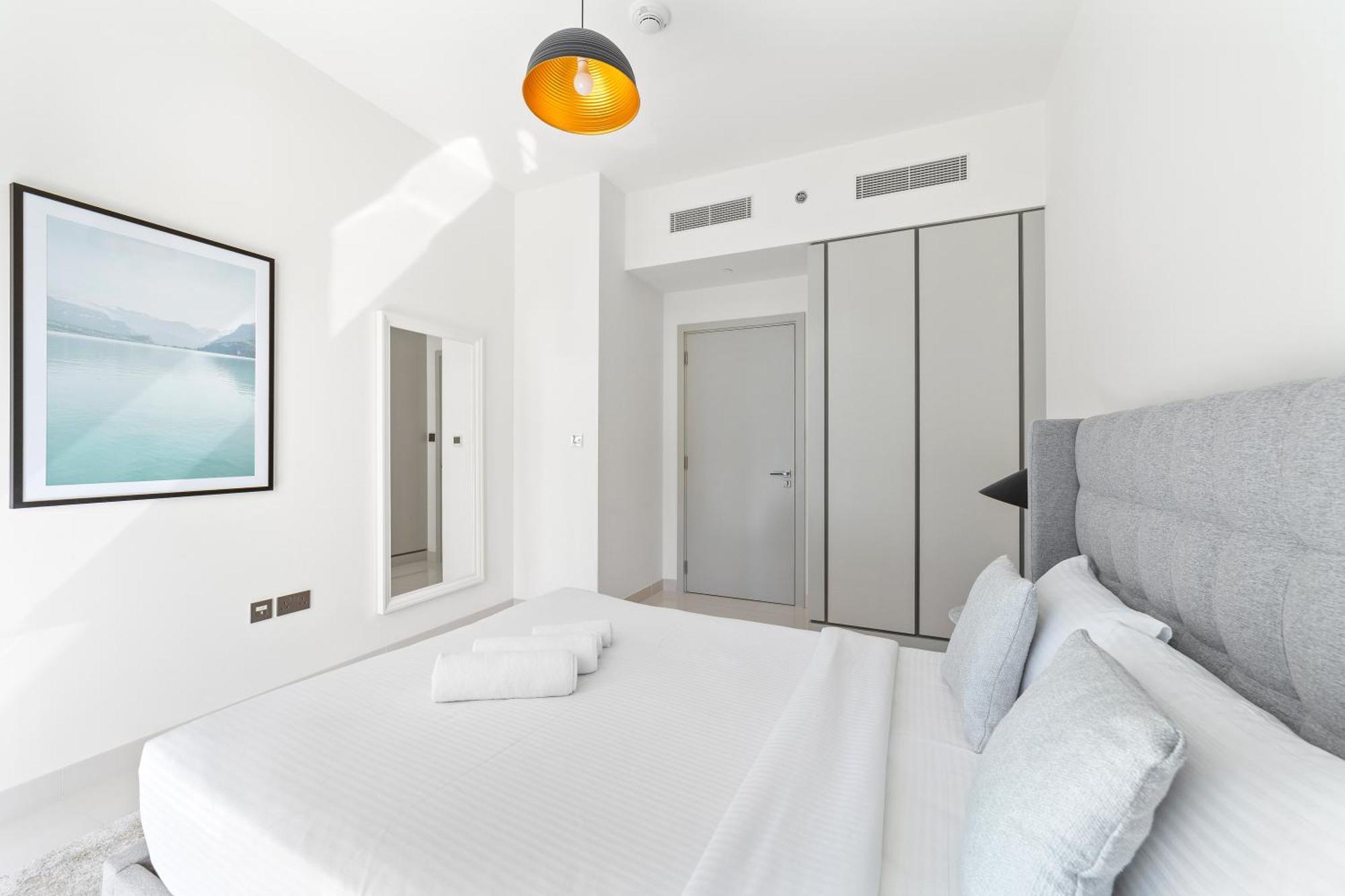Spacious 2 Bhk Next To The - Sunrise Bay Appartement Dubaï