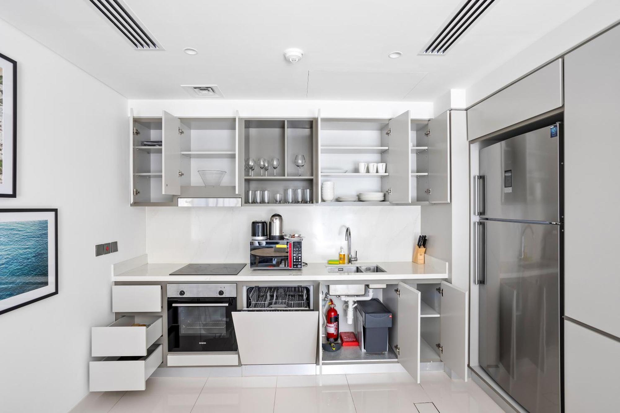Spacious 2 Bhk Next To The - Sunrise Bay Appartement Dubaï