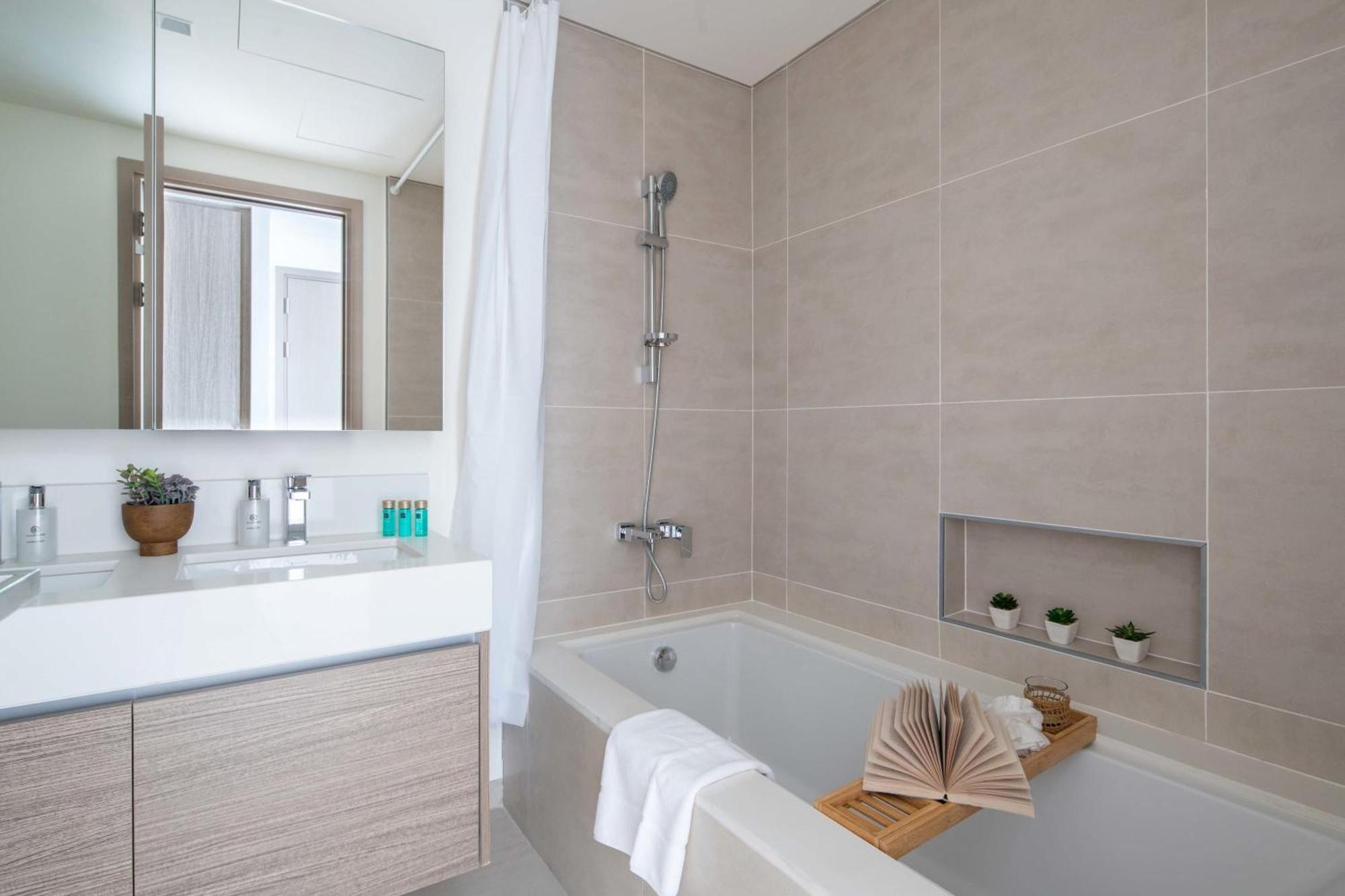 Frank Porter - Creek Edge Tower 2 Apartamento Dubái