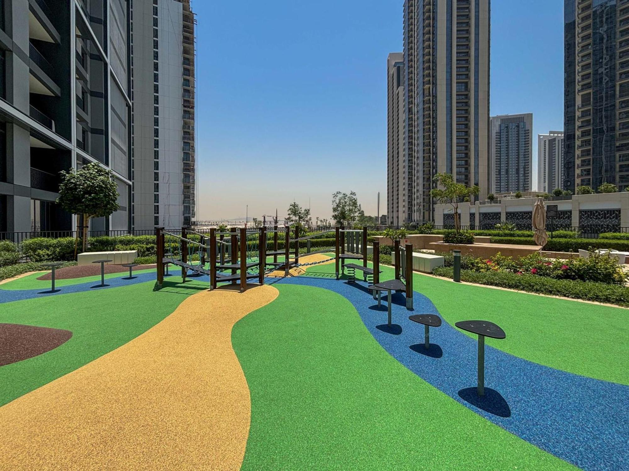 Frank Porter - Creek Edge Tower 2 Apartamento Dubái