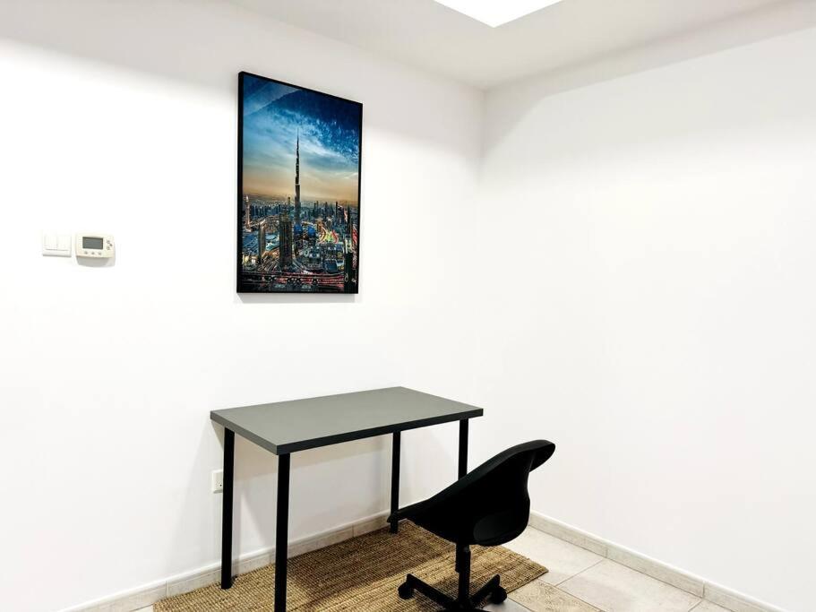 Sea View 1 Bedroom Flat, Luxury Amenities, Near & Club With Free Parking In Marina Appartement *
