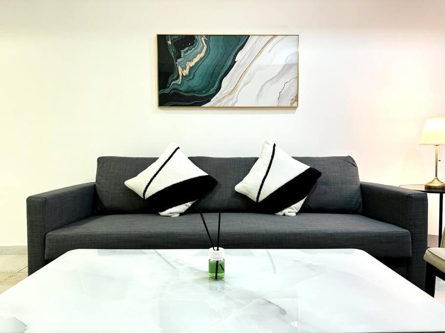 Appartement Sea View 1 Bedroom Flat, Luxury Amenities, Near & Club With Free Parking In Marina