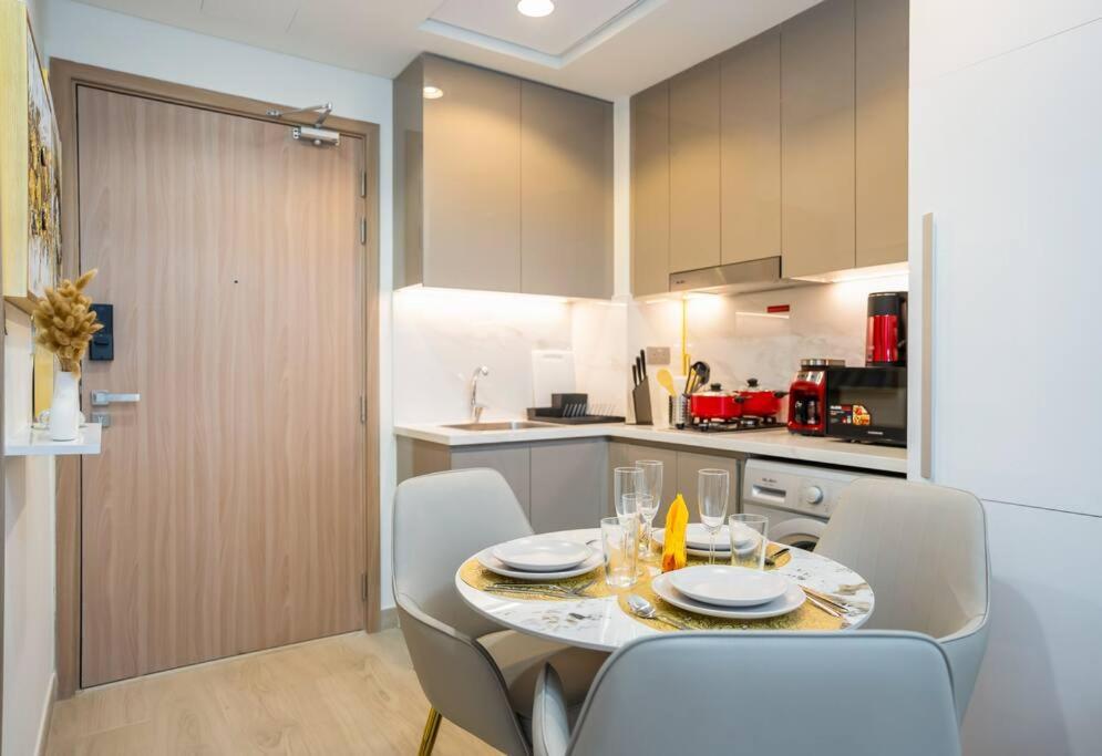 Zapbed House - Azizi Riviera Appartement