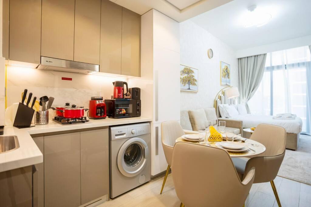 Appartement Zapbed House - Azizi Riviera