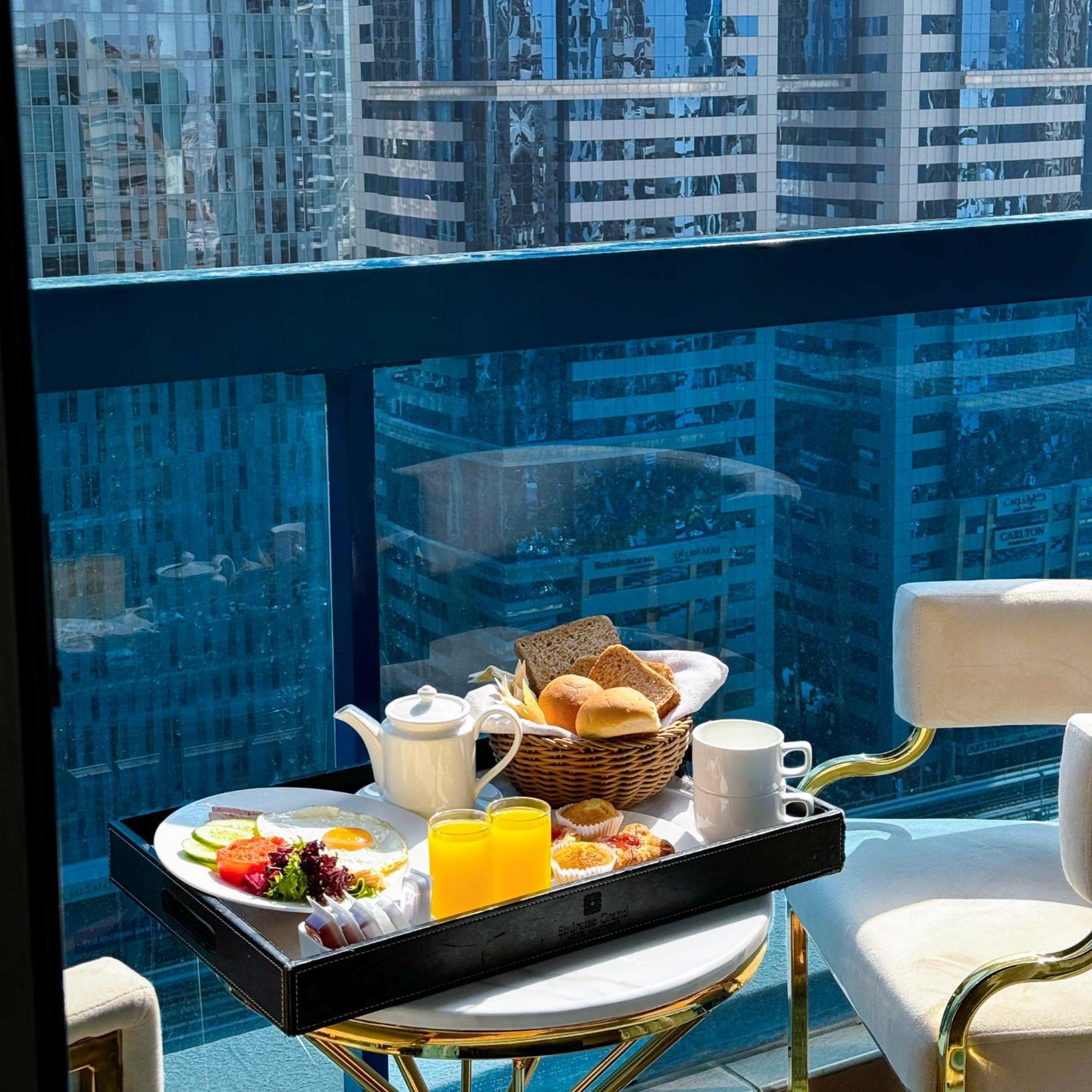 Emirates Grand 3*