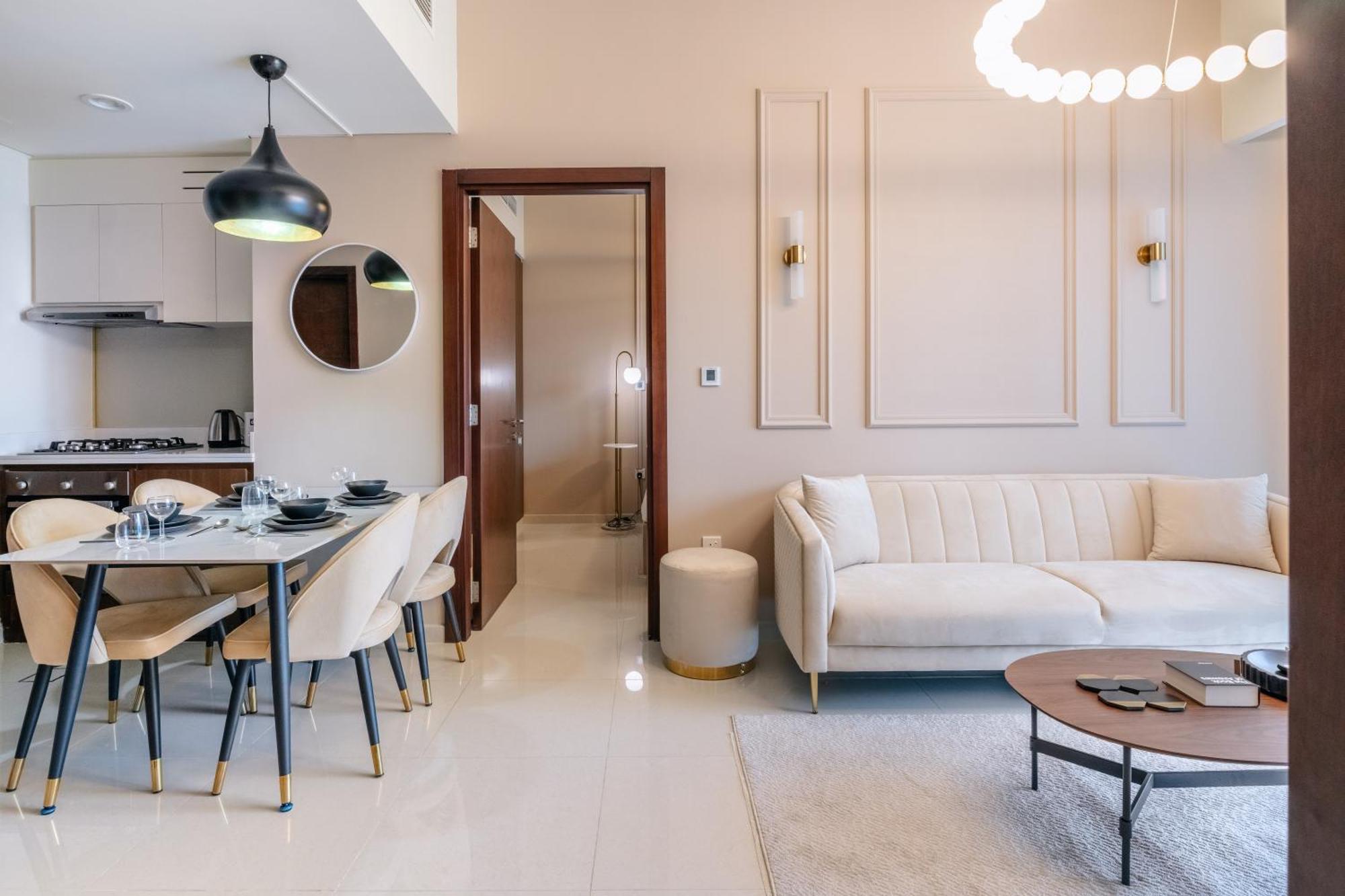 Stylish High Floor With Burj View *