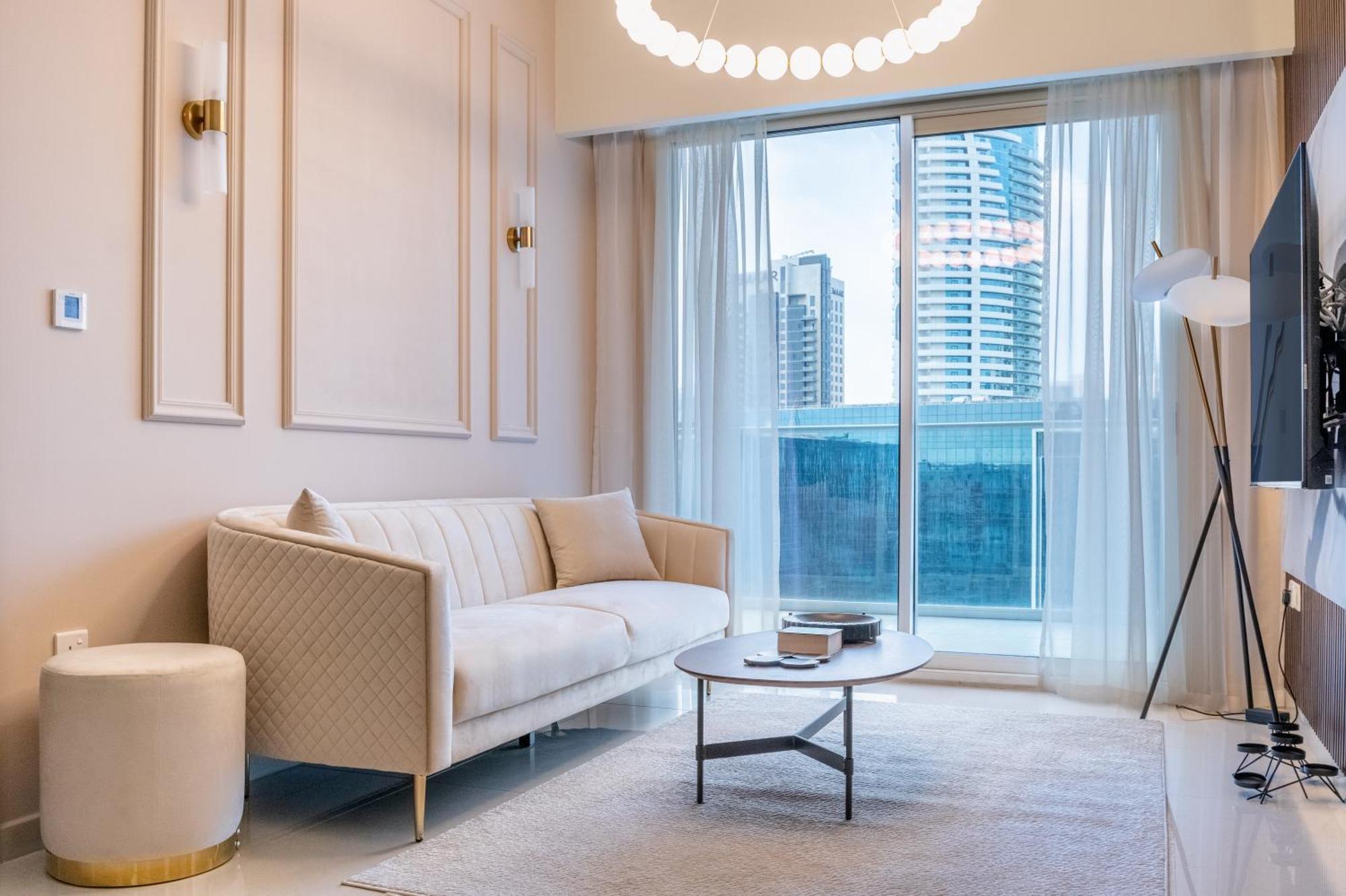 Stylish High Floor With Burj View * Dubai