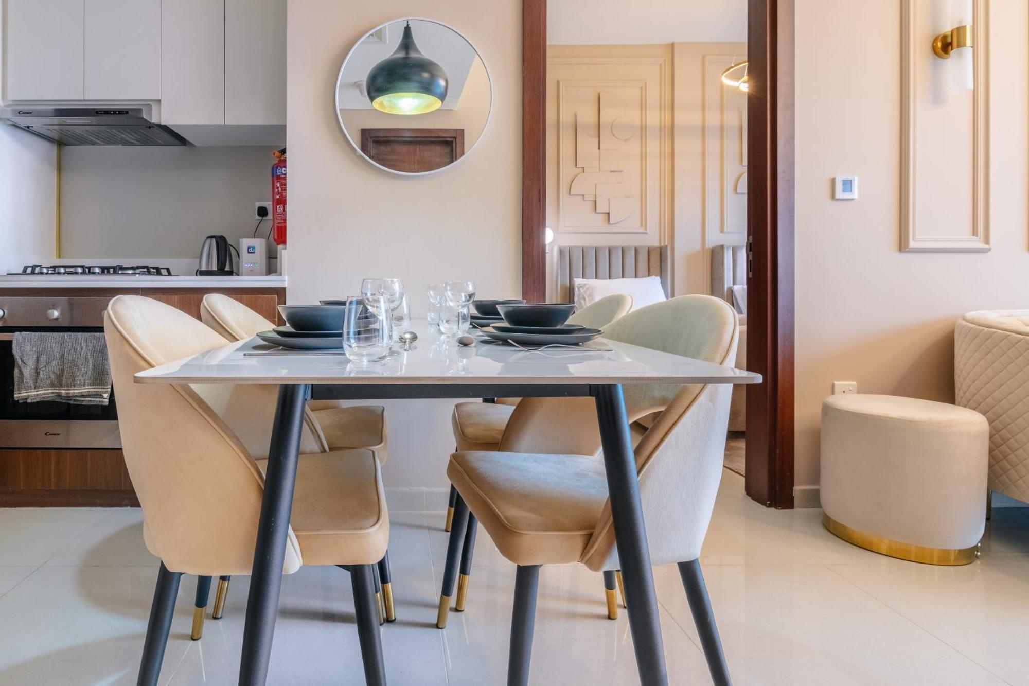 Stylish High Floor With Burj View Apartment