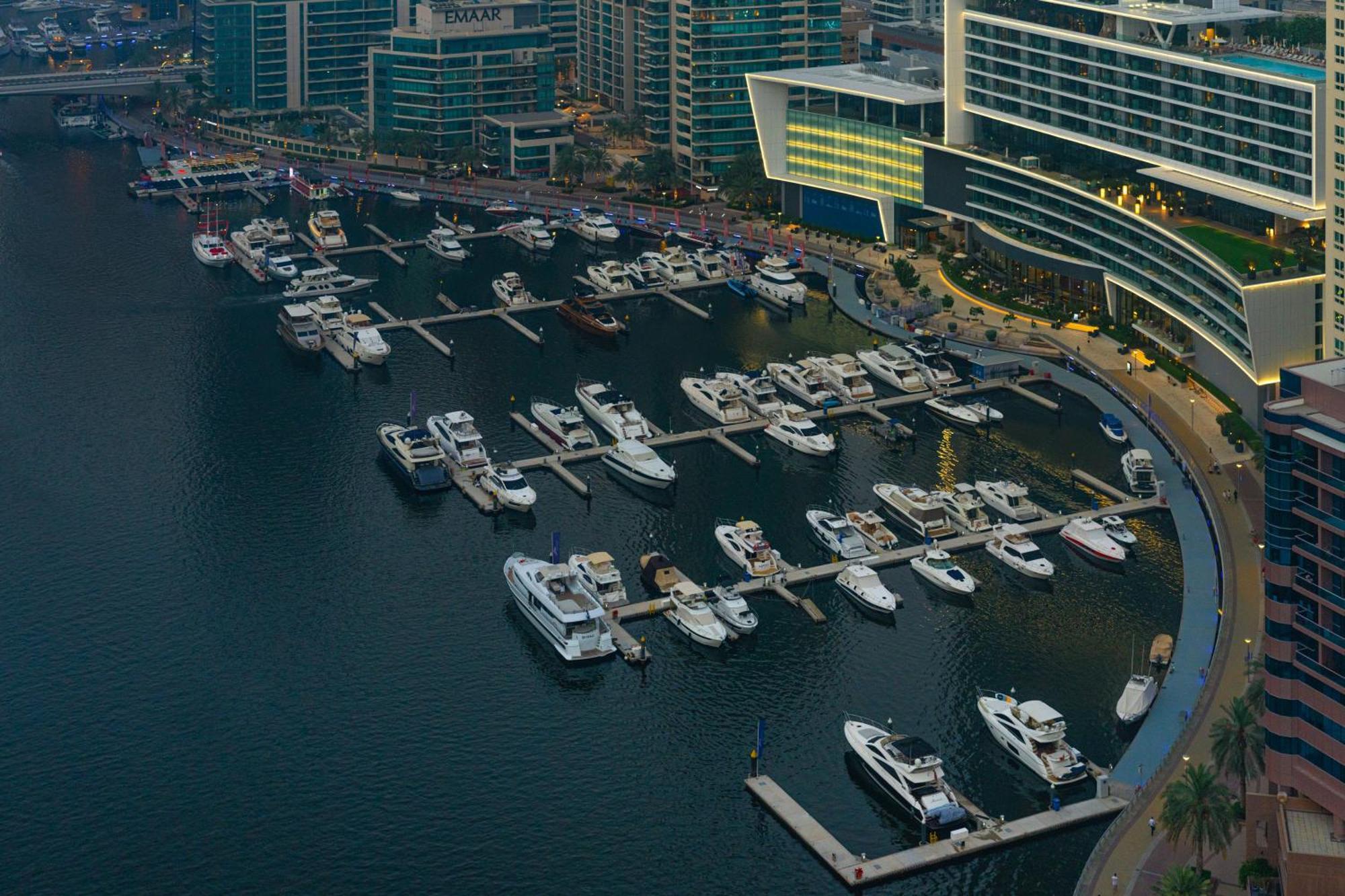 Prime Retreats - Sparkle Tower Marina * Dubái