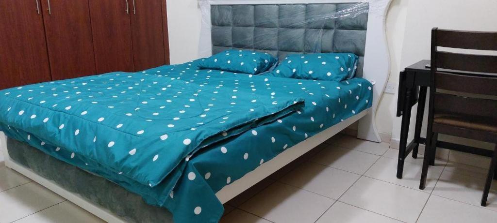 Séjour chez l'habitant Master Bedroom For Short In By Mauon Tourism Dubaï