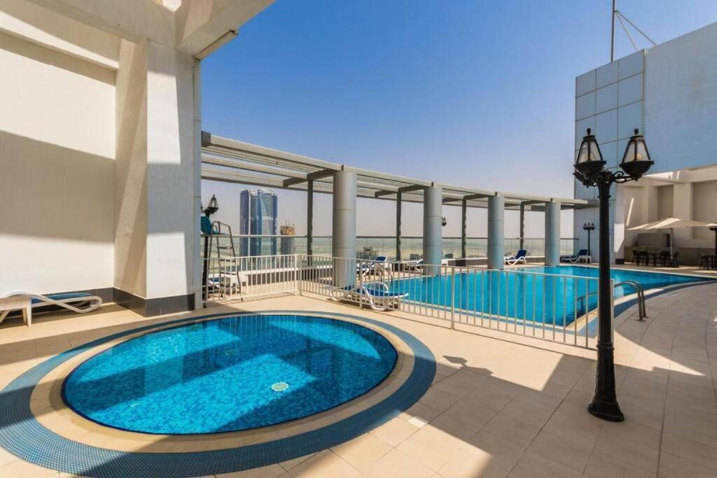 Bright Downtown By Mall, Burj Khalifa & Fountains * Dubaï