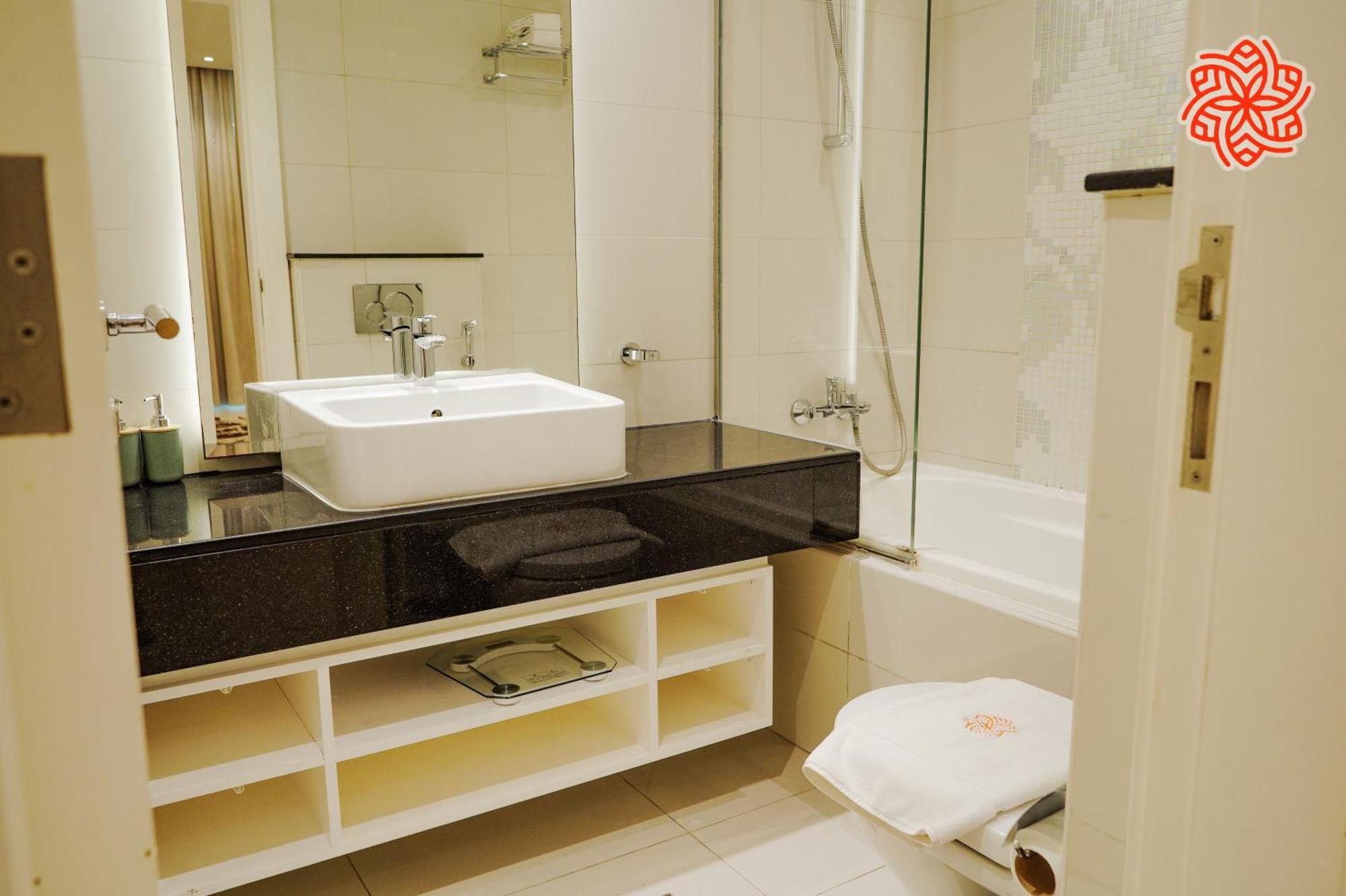 Alashrafia Saray - Waterside 1br Dubaï