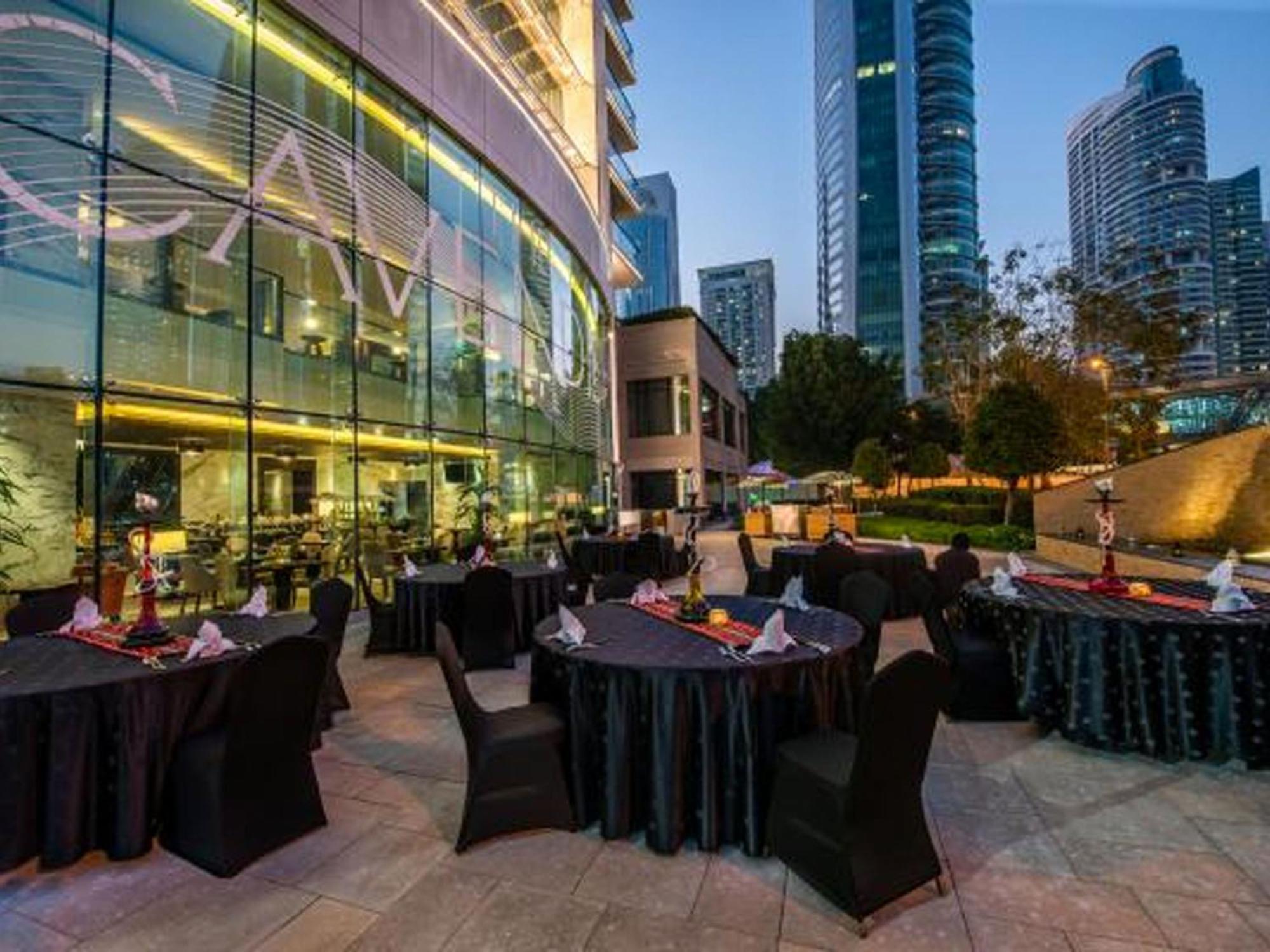 Cosmos Living Charming With Balcony * Dubaï