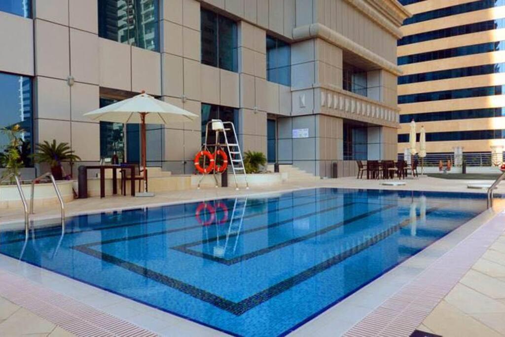 Bright Apt- Close To Barasti * Dubai