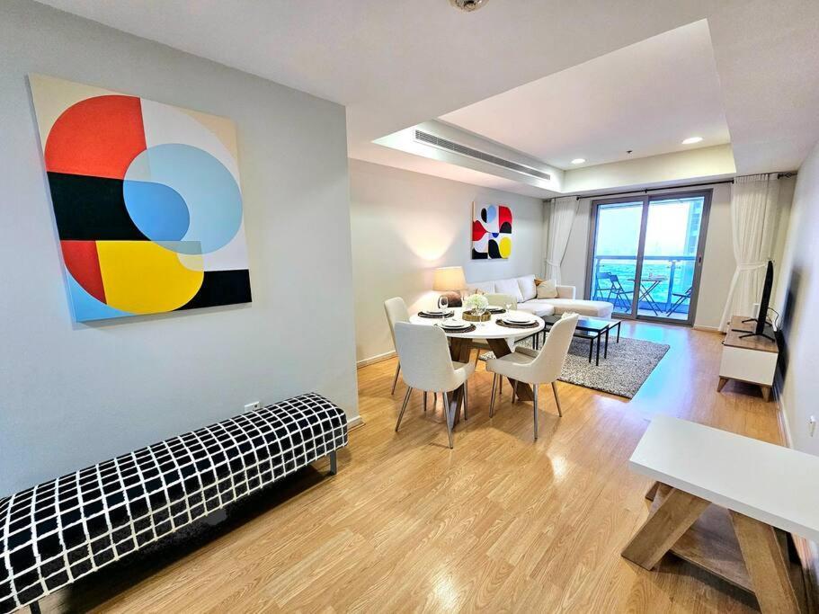 Bright Apt- Close To Barasti *