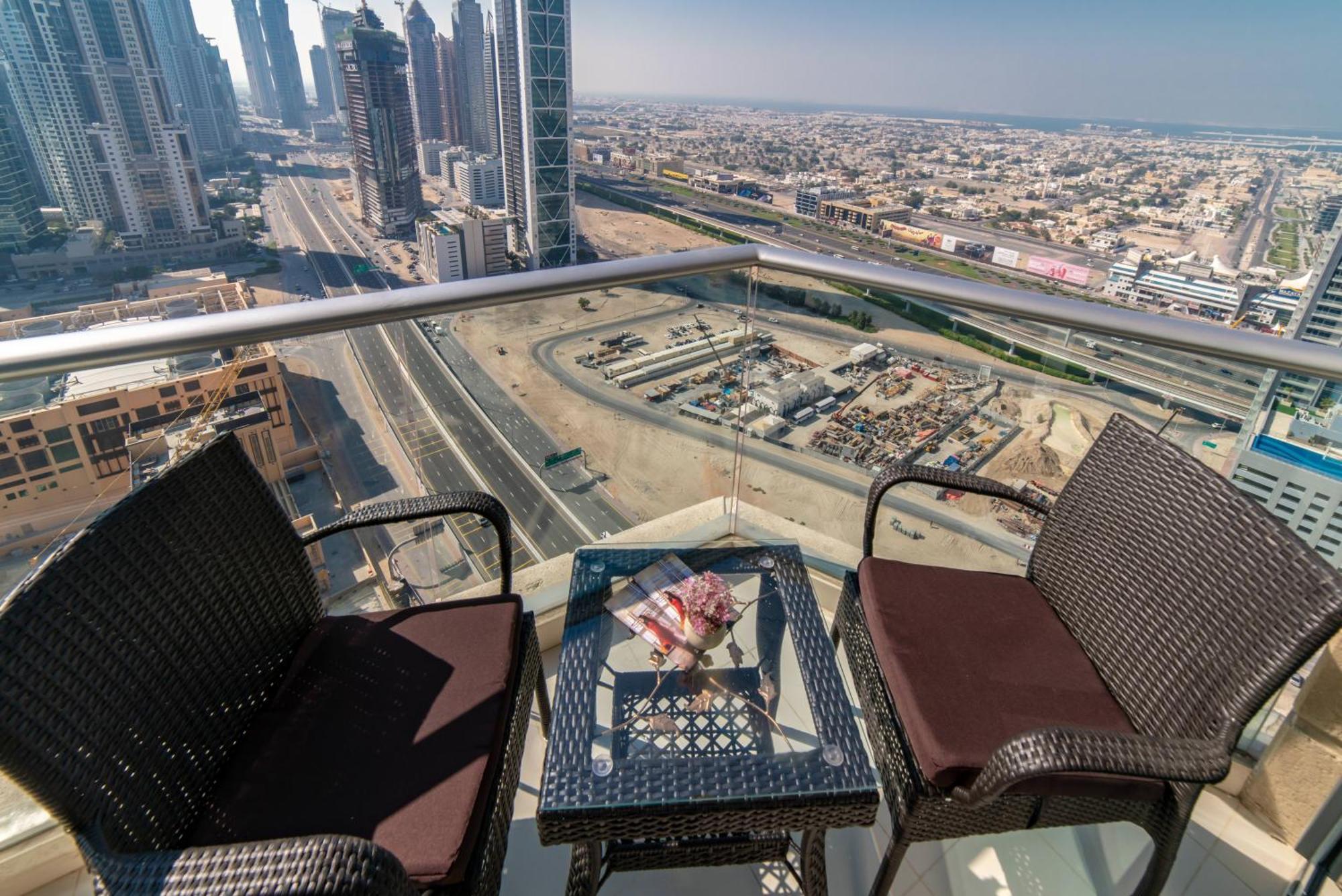 Icon Casa Living - Super Loft West Tower Dubái