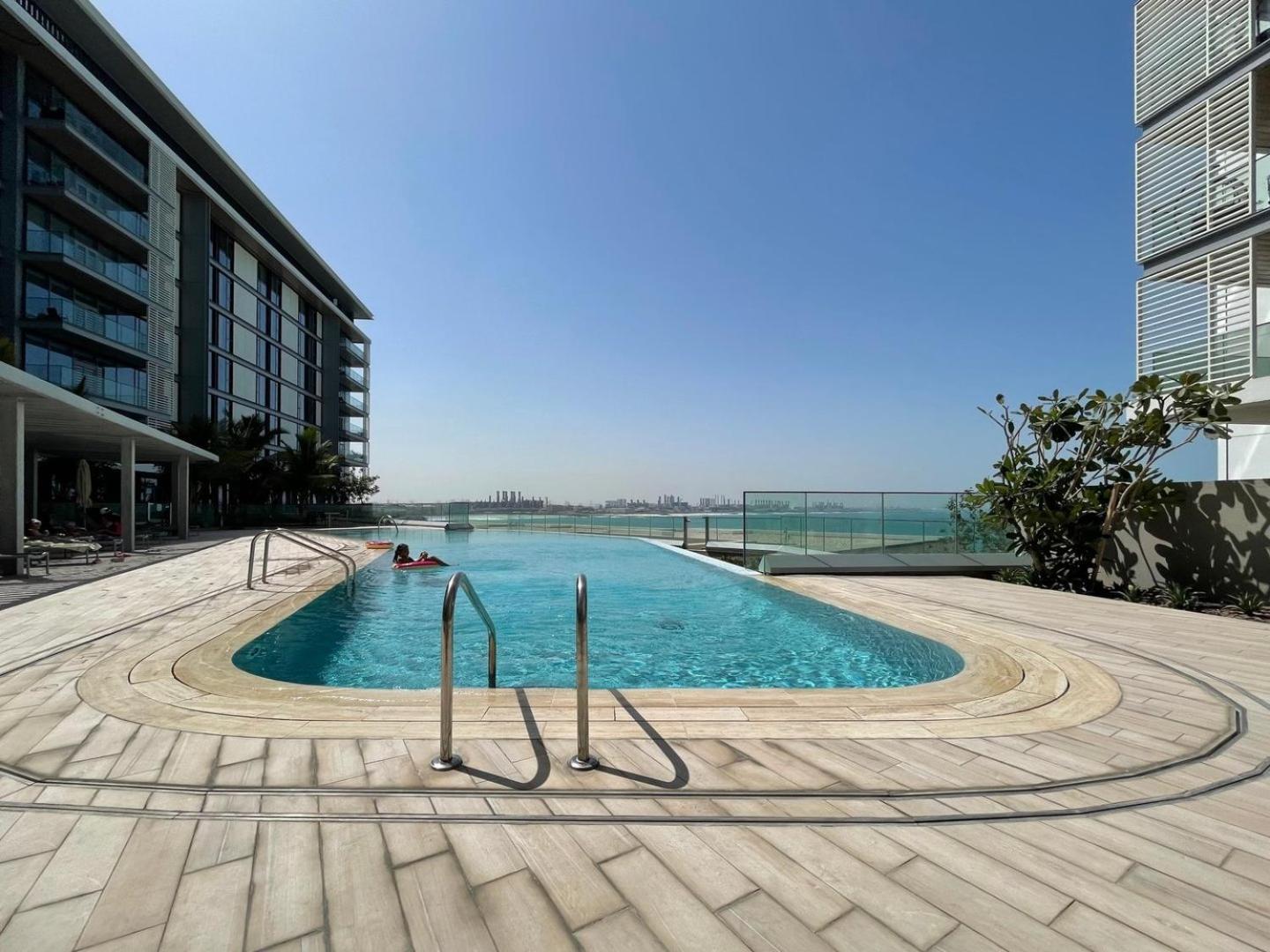 Guestready - The Bluewaters View Apartment
