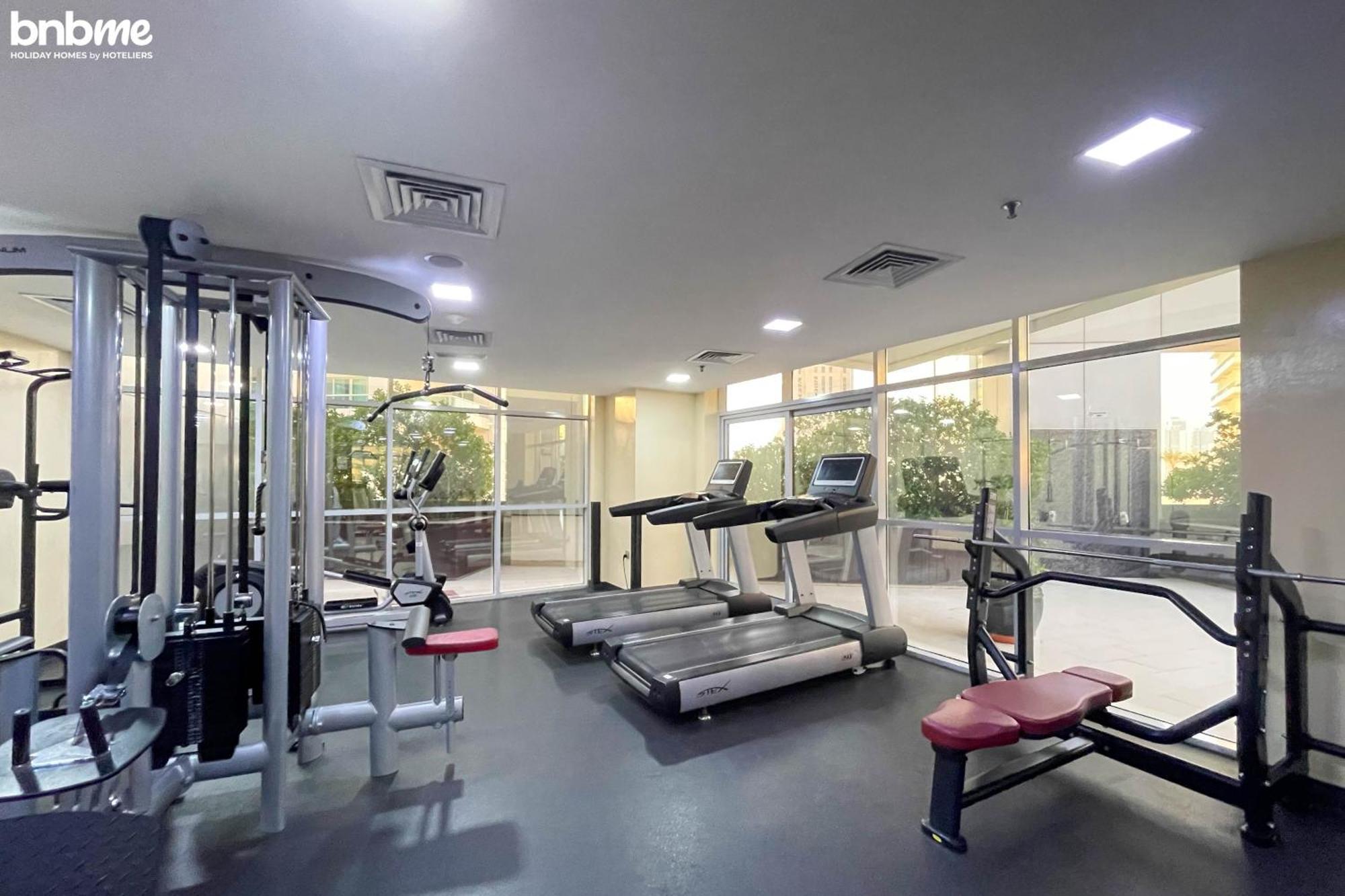 Bnbmehomes - Skyview Tower Apartament *