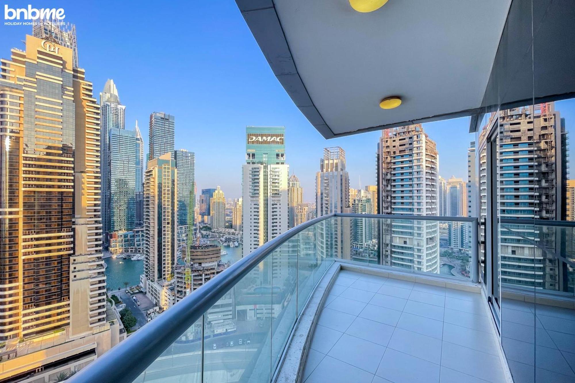 Bnbmehomes - Skyview Tower Apartament *