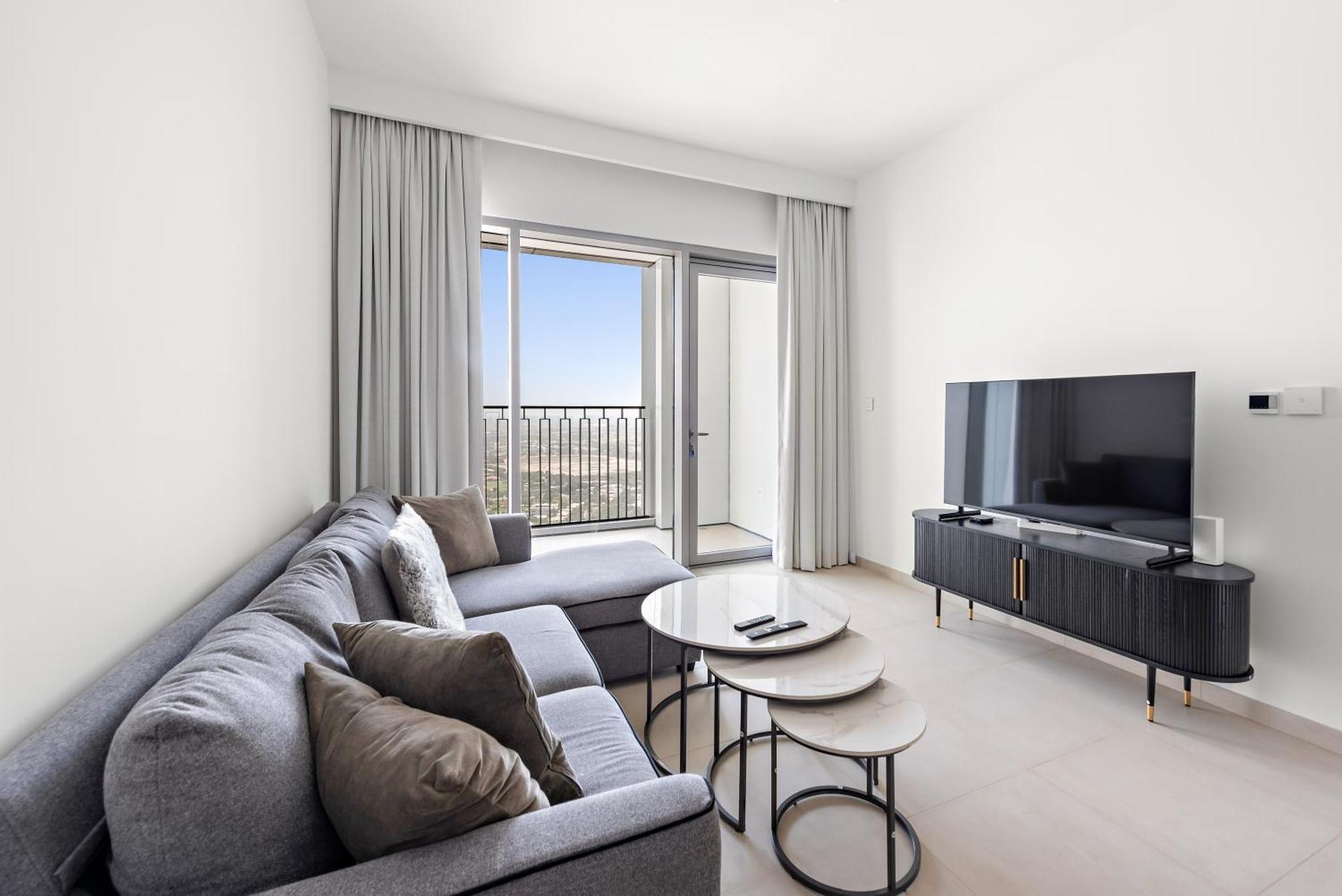 Appartement 1 Bedroom With Pool Gym Close To Metro & Mall Dubaï