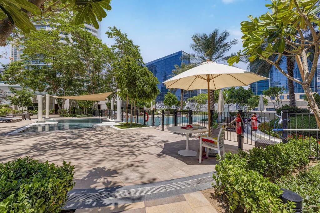 Tranquil Vibe 1br In Downtown Lejlighed *