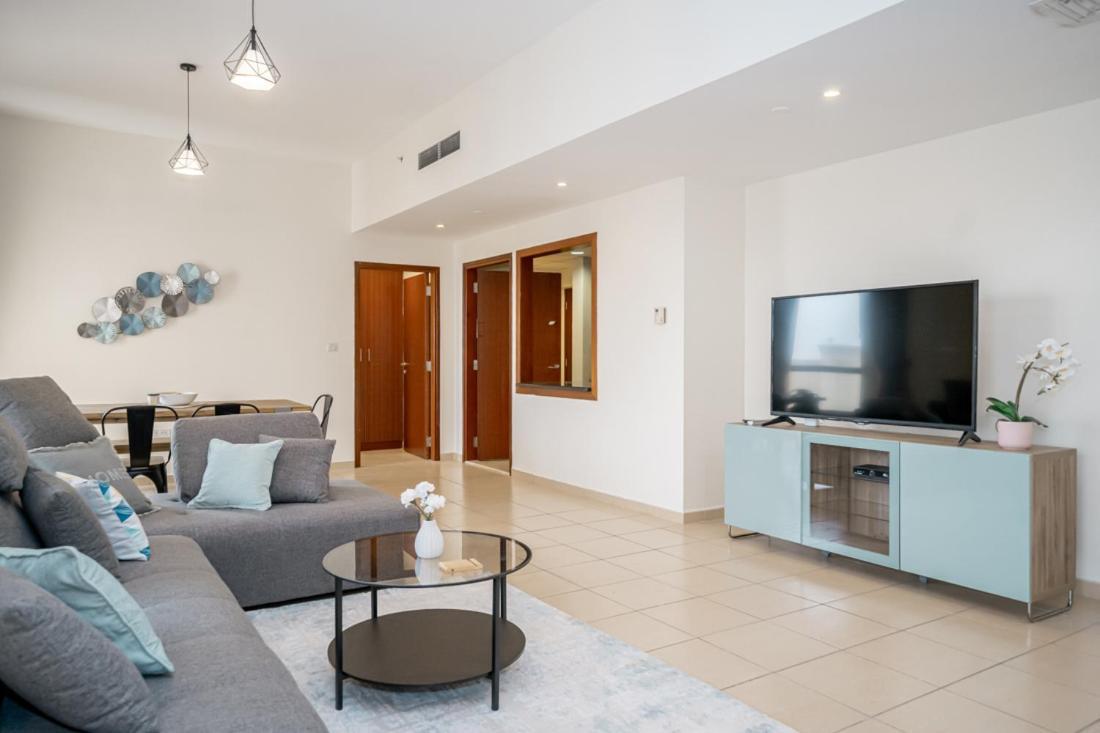 Higuests - Fancy 1br With Aerial Marina Views In Jbr