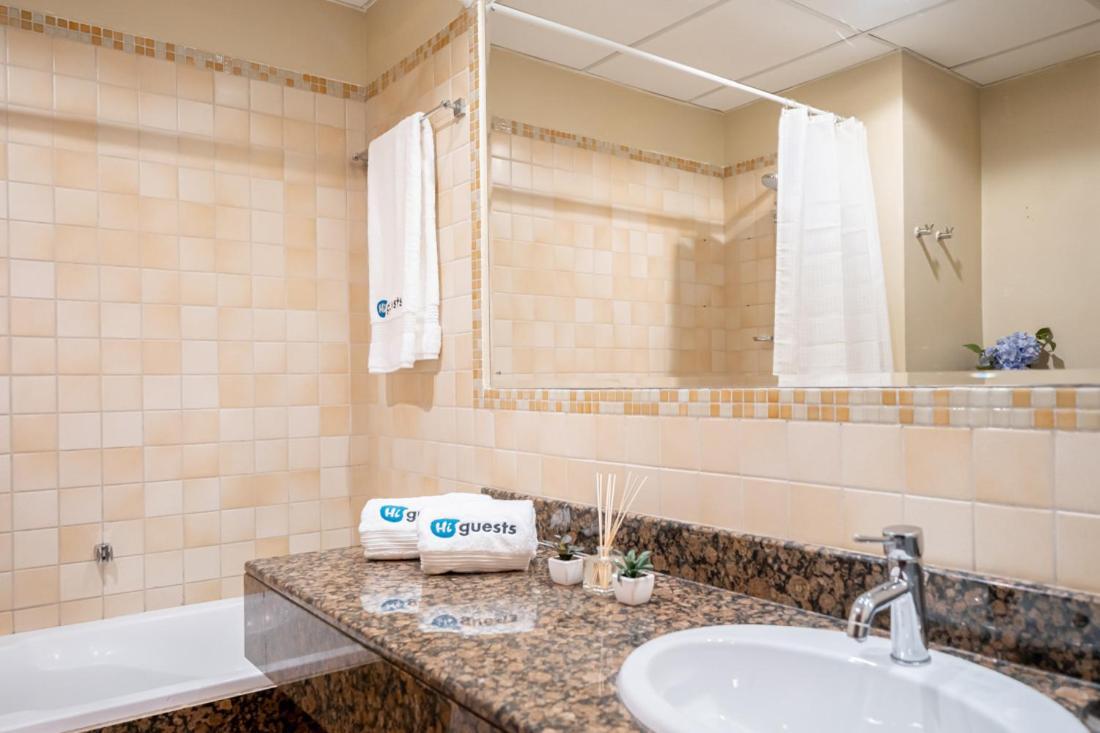Higuests - Fancy 1br With Aerial Marina Views In Jbr *