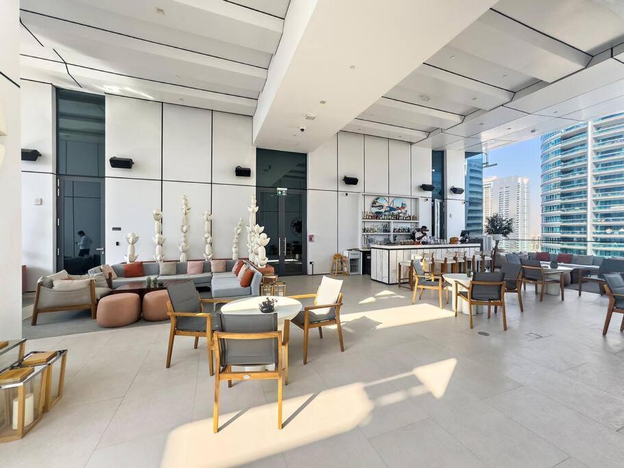First Class 1br Vida Serenity Appartement *