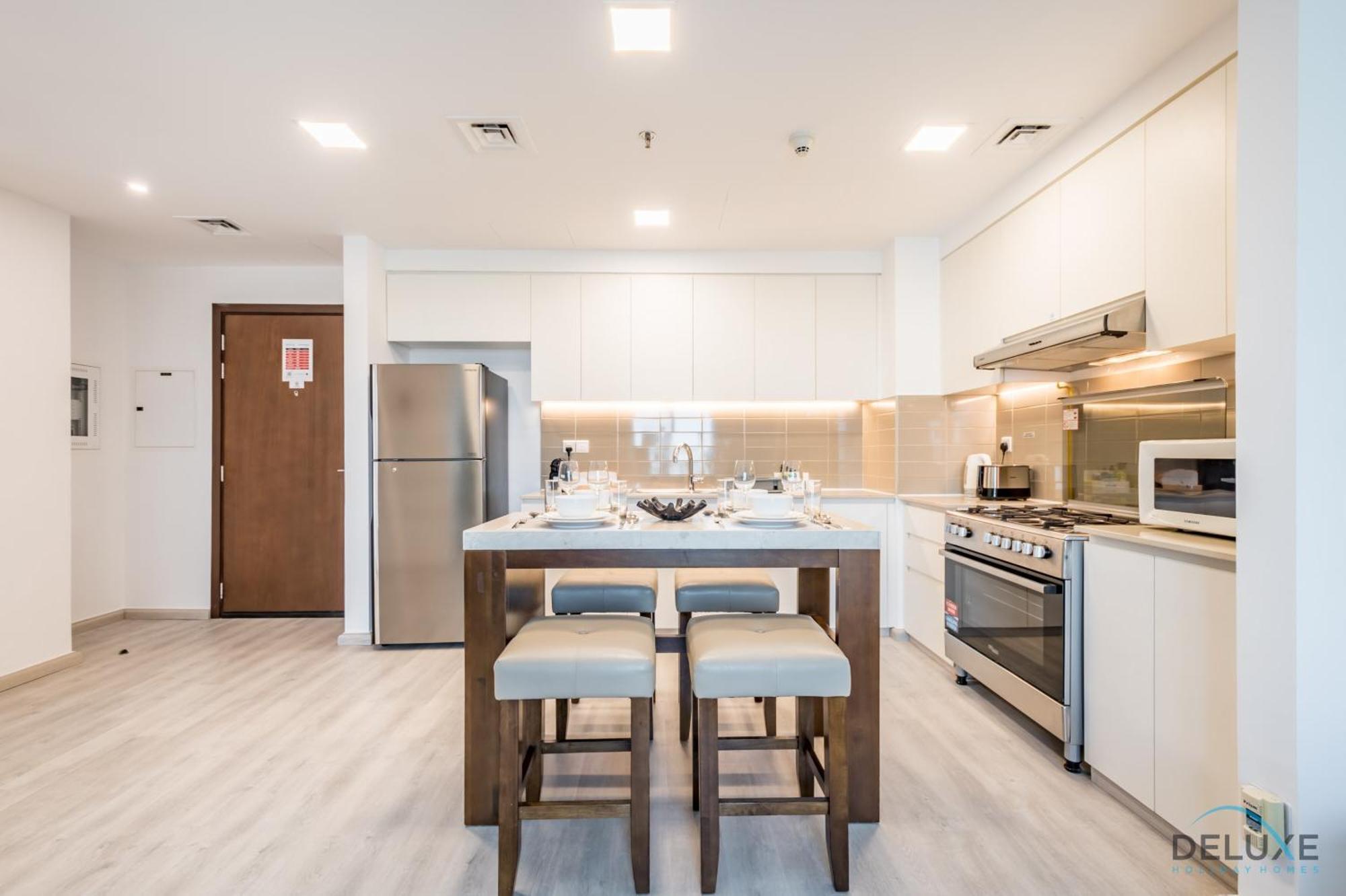 Delightful 2br In Town Square Safi 1a, Dubailand By Deluxe Homes *