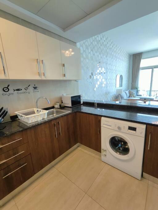 Сasa de vacaciones 1 Bed - Azizi Daisy - Furjan