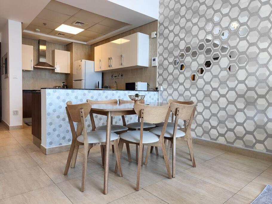 Сasa de vacaciones 1 Bed - Azizi Daisy - Furjan *