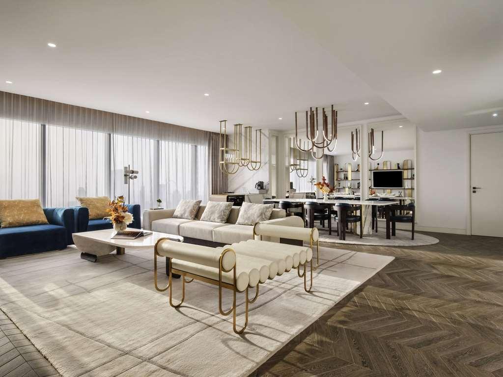 So/ Uptown Hotel