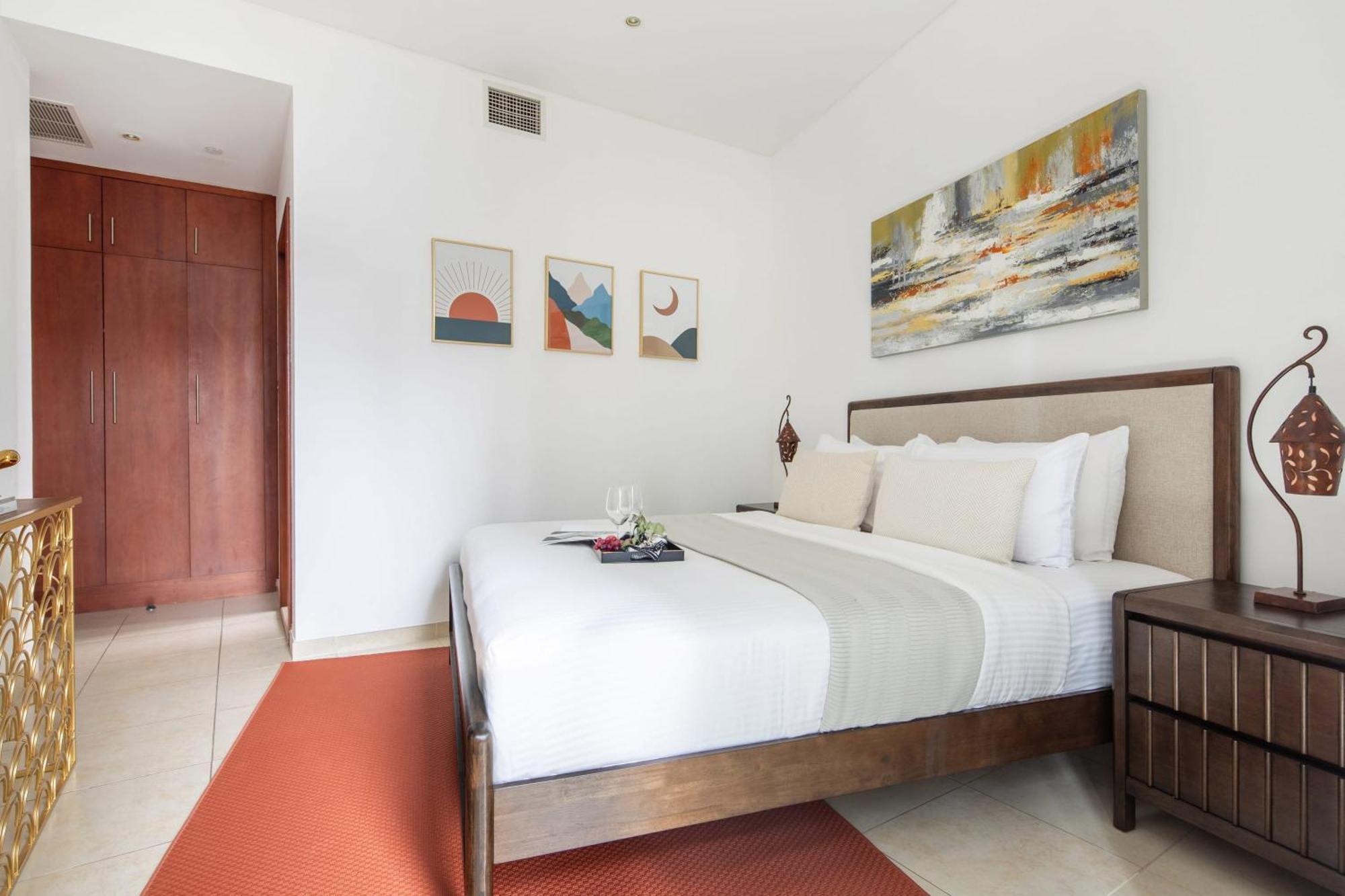 Apartment Frank Porter - Marina Heights 1 *