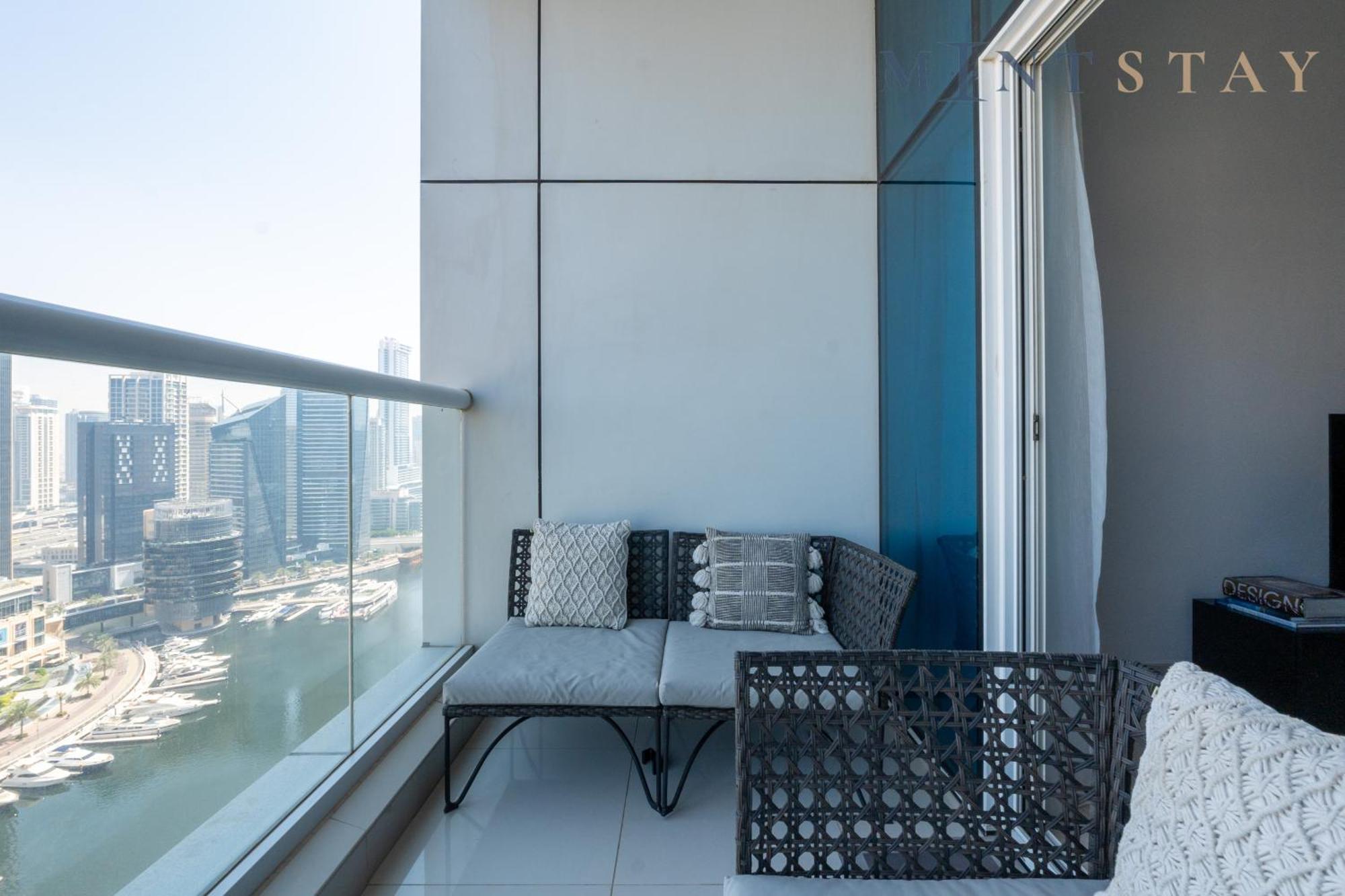 Continental Tower, Marina - Mint Apartment
