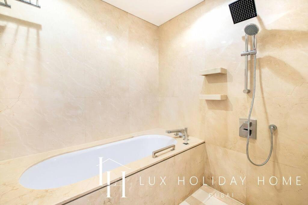 Lux The Jw Marina 2 Dubaï