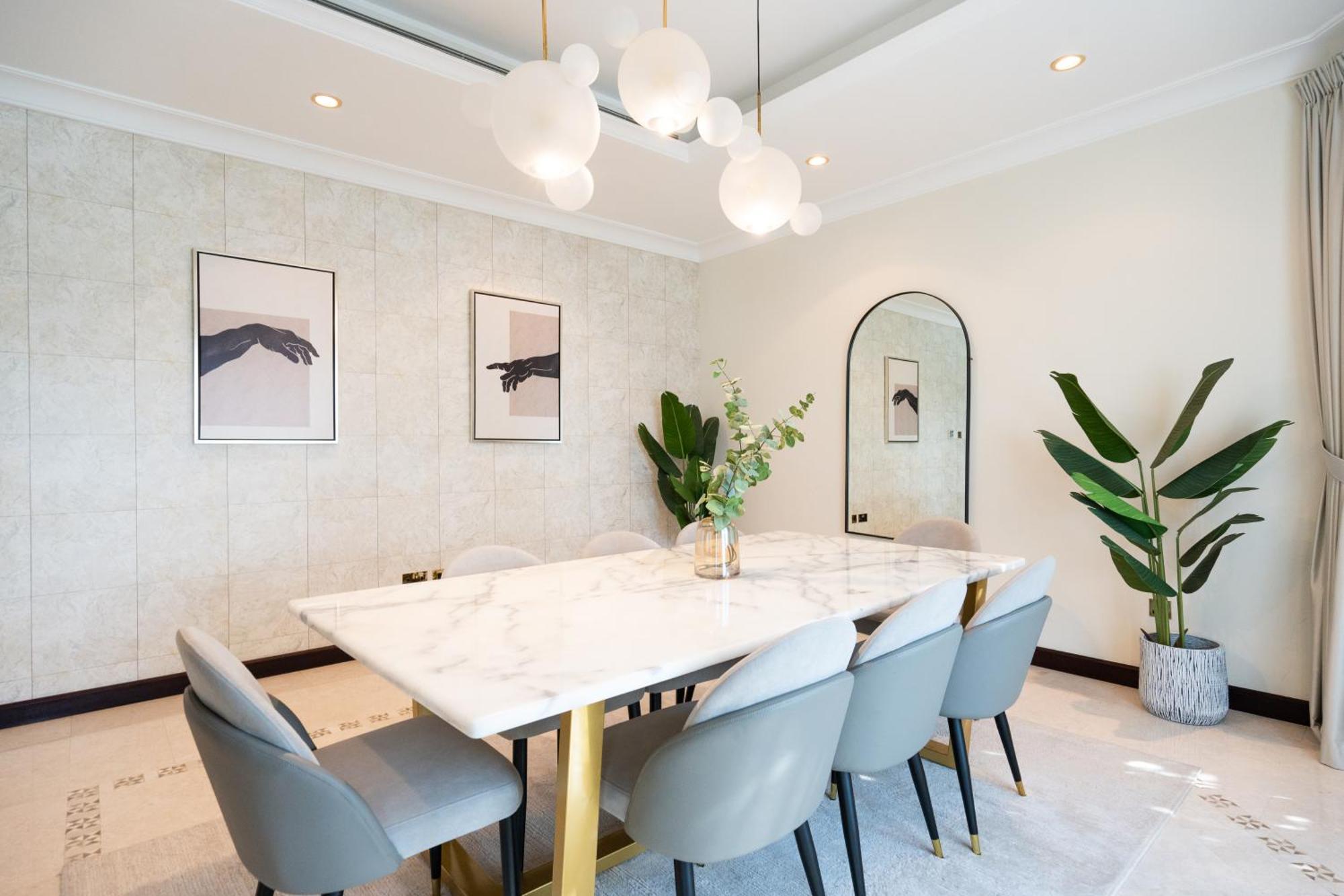 Elegantly Furnished 6br Beachfront Palm Jumeirah Villa Dubaï
