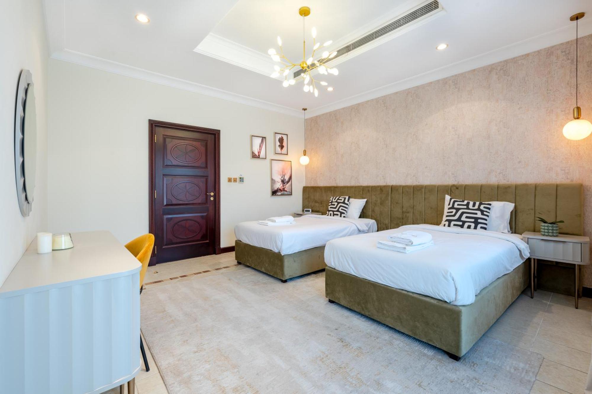Villa Elegantly Furnished 6br Beachfront Palm Jumeirah Dubaï