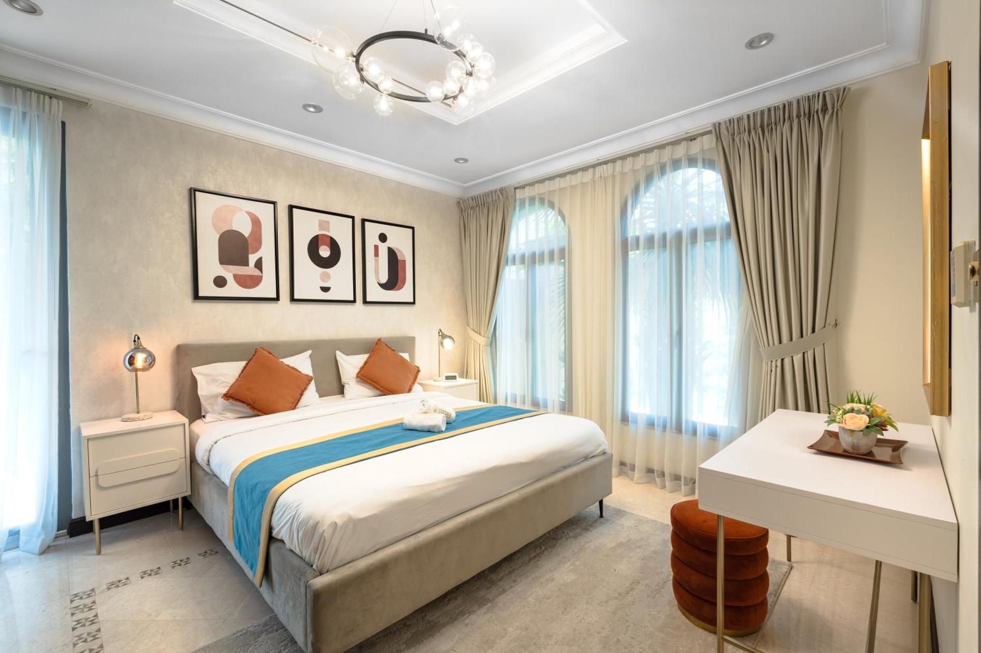 Elegantly Furnished 6br Beachfront Palm Jumeirah Villa Dubaï