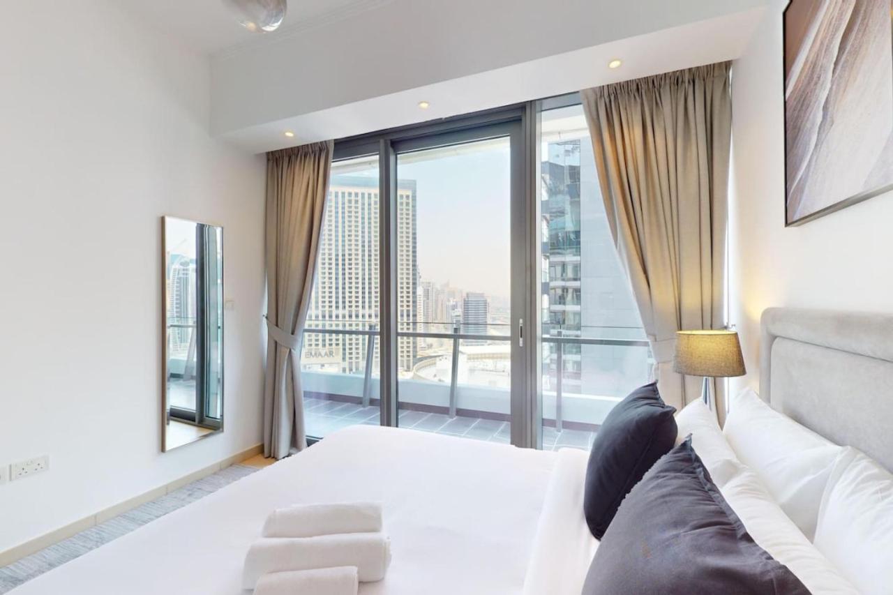 Appartement Silverene Tower B - Bright Two Bedroom Dubaï